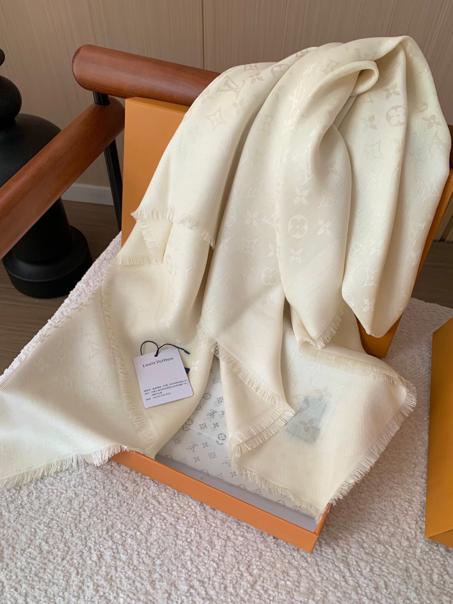 Printed White silk and wool scarf mysite