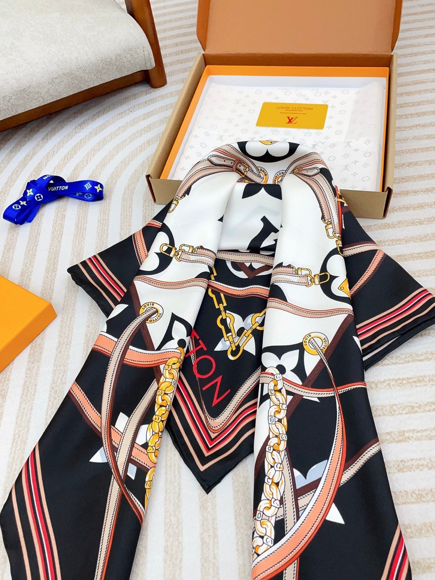 Modern Stylish Printed Square Silk Scarf mysite