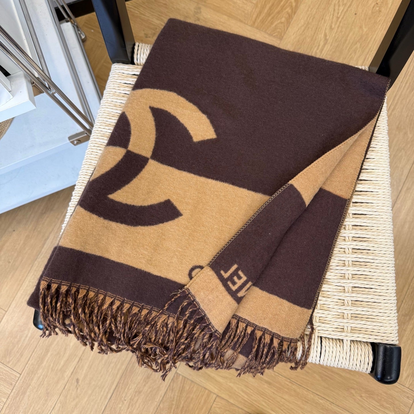 Double-sided jacquard tassel scarf mysite