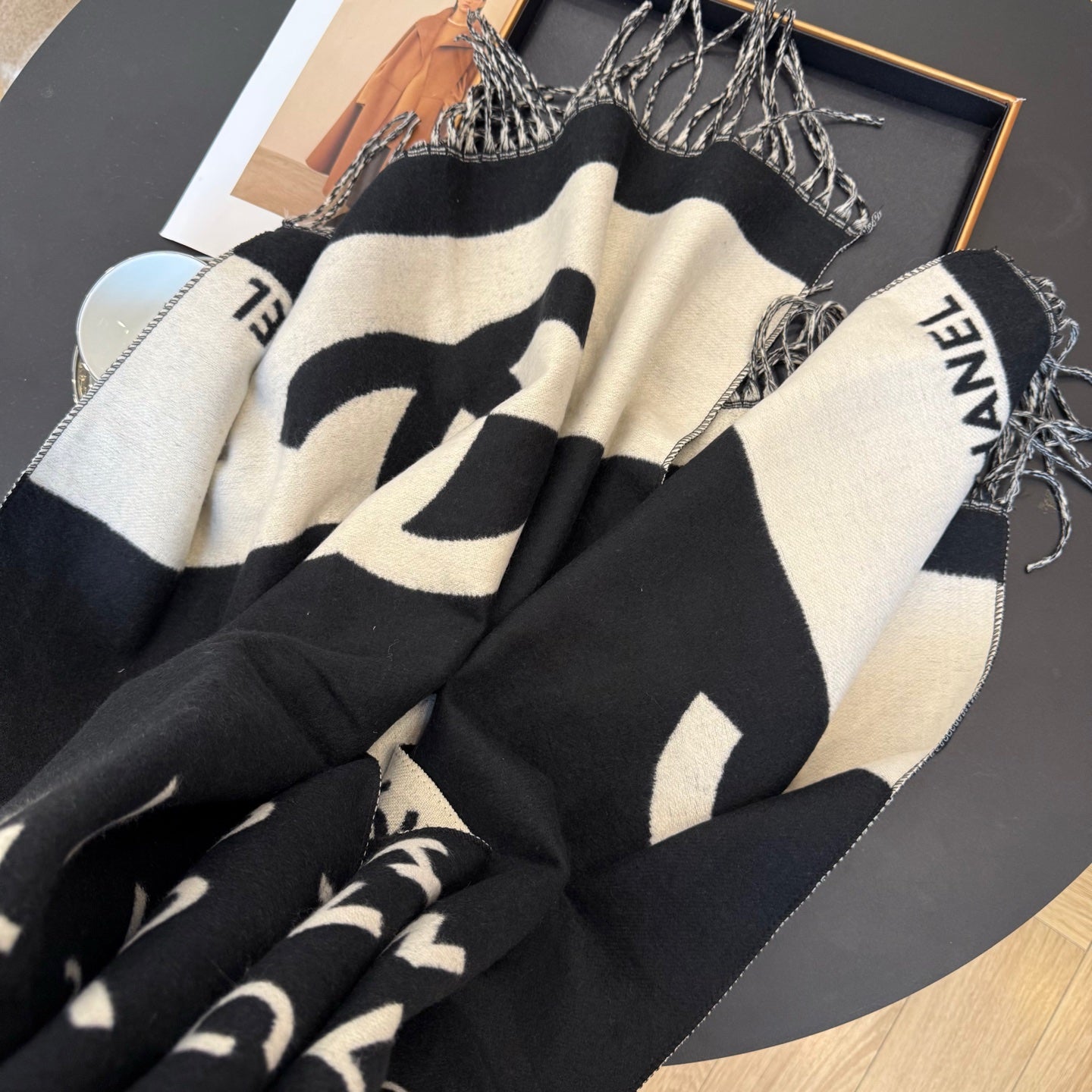 Double-sided jacquard tassel scarf mysite
