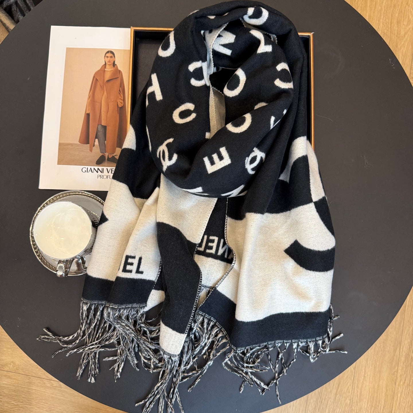 Double-sided jacquard tassel scarf mysite