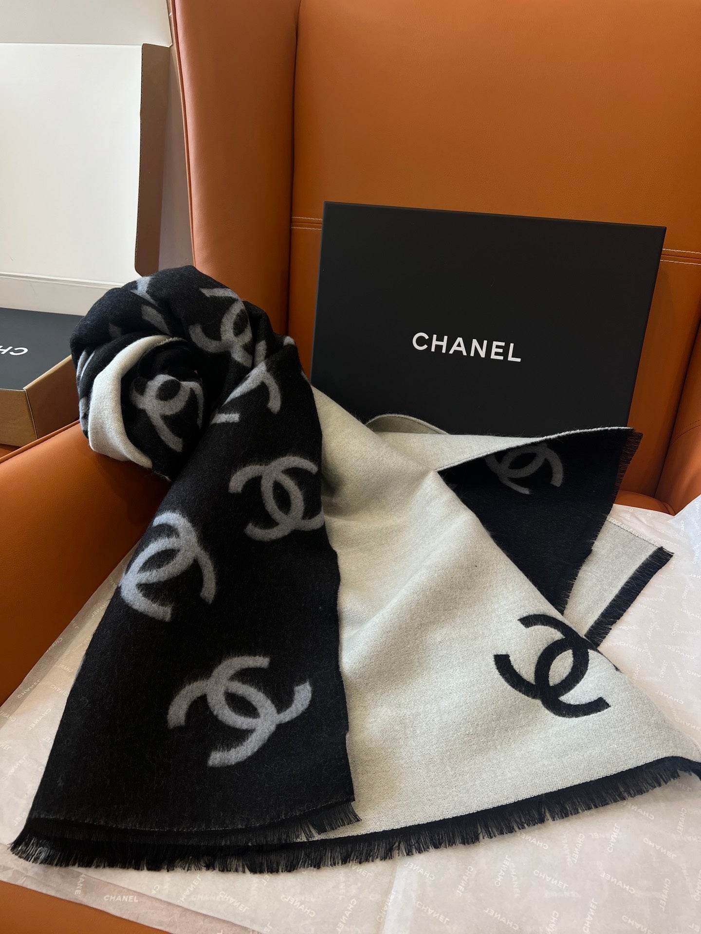 Full embroidered cashmere scarf mysite