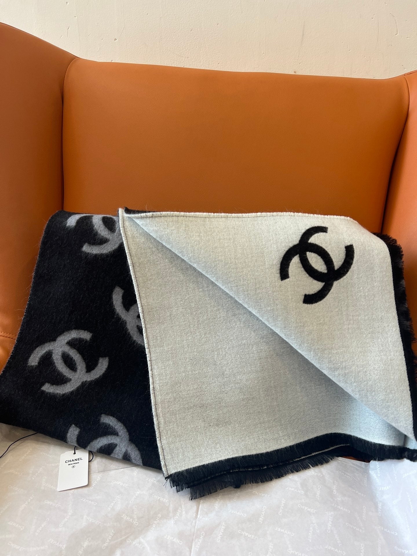 Full embroidered cashmere scarf mysite
