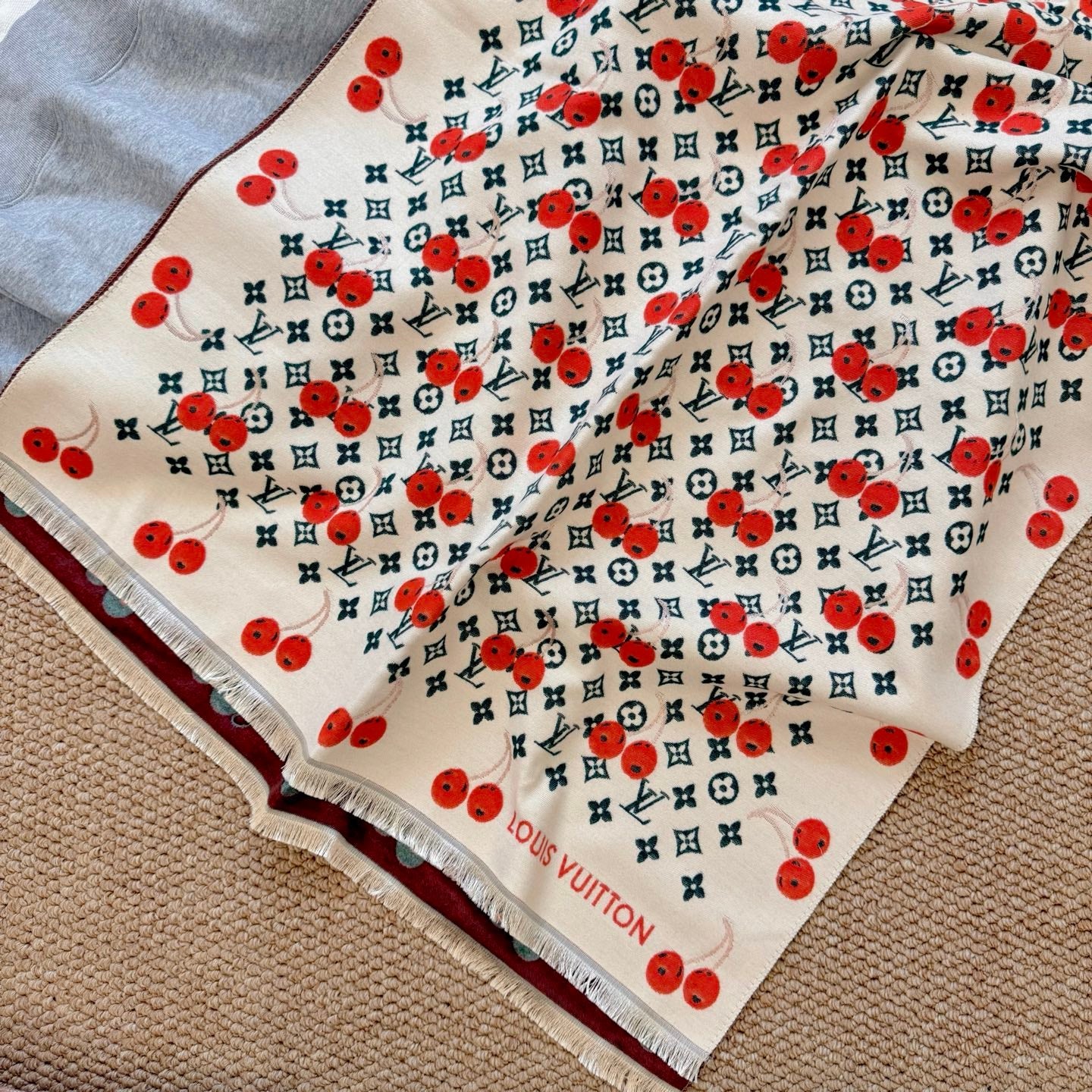 Soft cashmere cherry scarf mysite