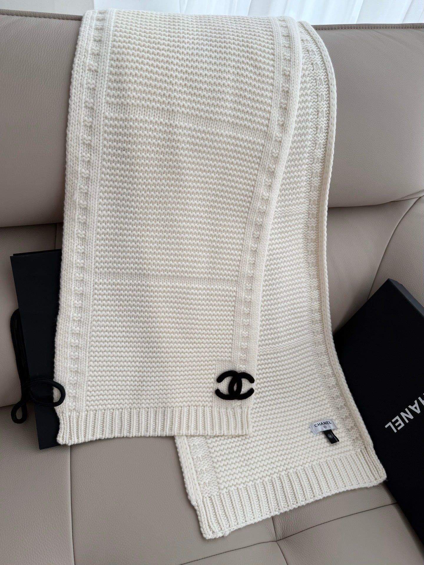 Simple stylish knitted cashmere scarf mysite