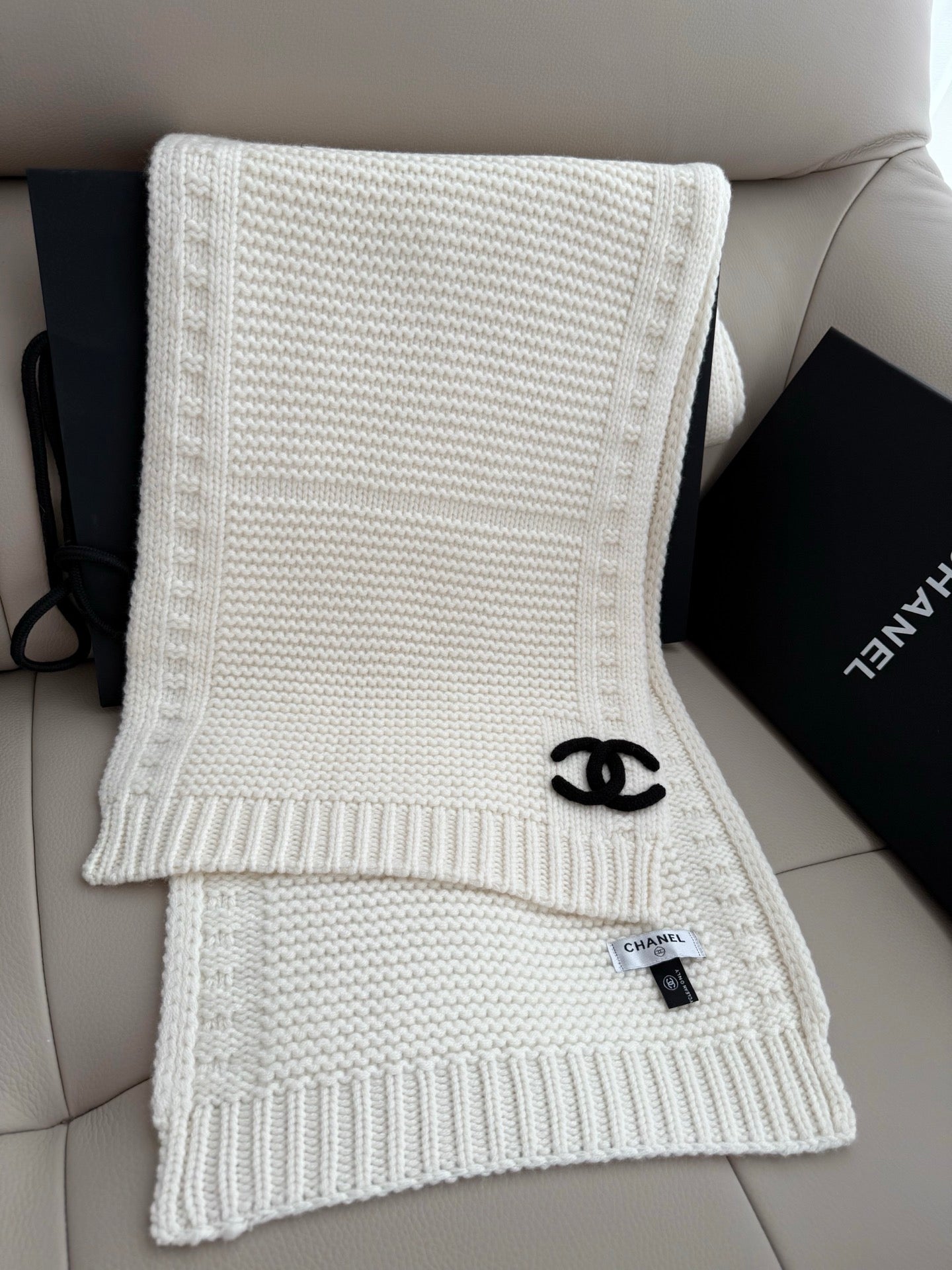 Simple stylish knitted cashmere scarf mysite