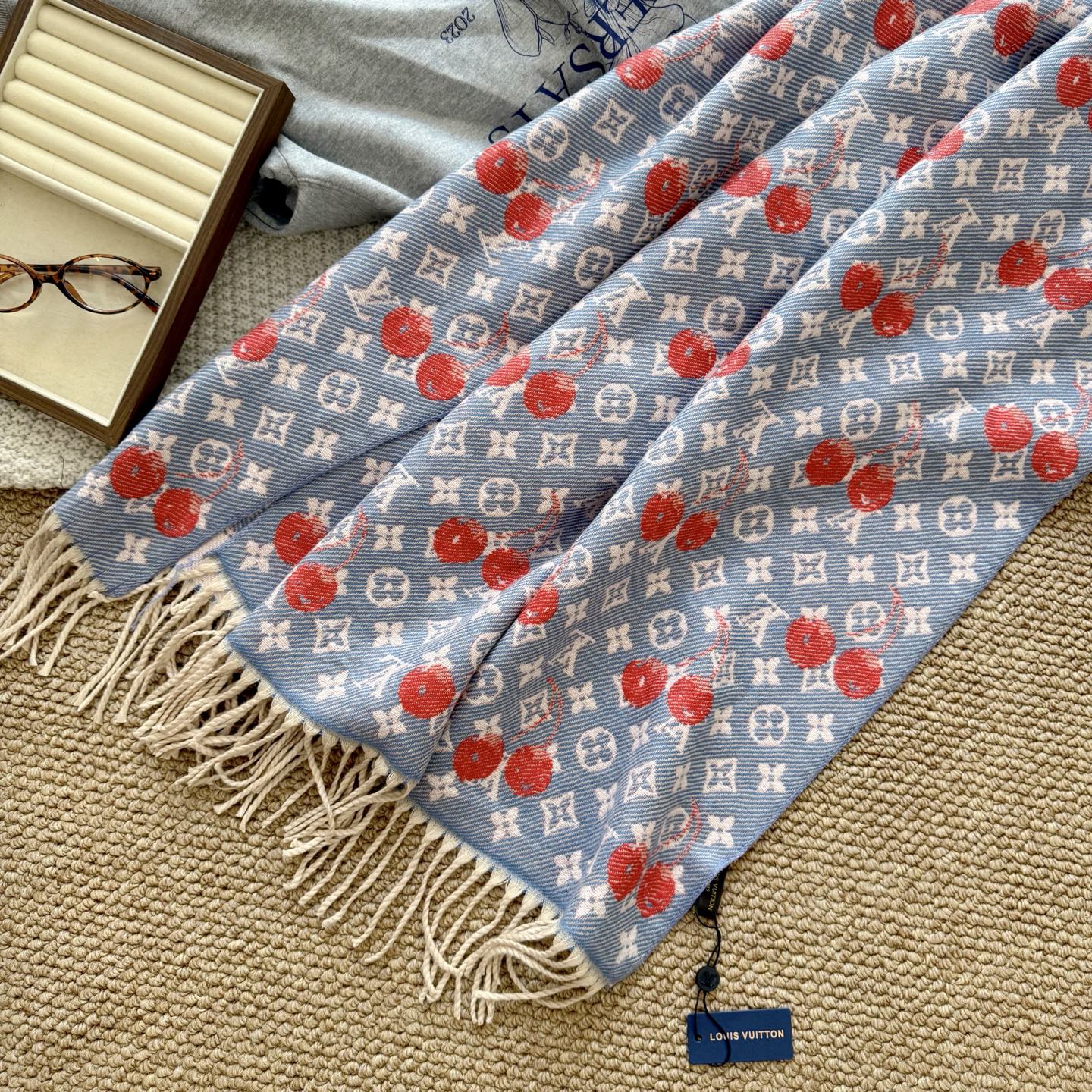 Cherry Embossed Scarf mysite