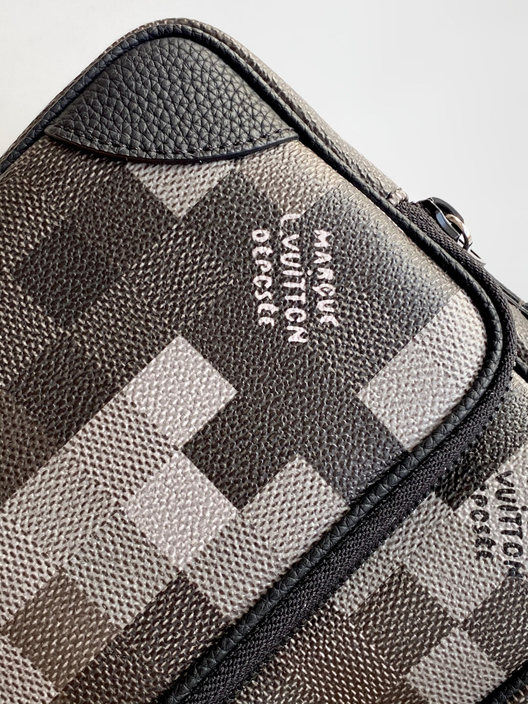 Lv Nil Messenger Black Damoflage Black Canvas- Black Metal mysite