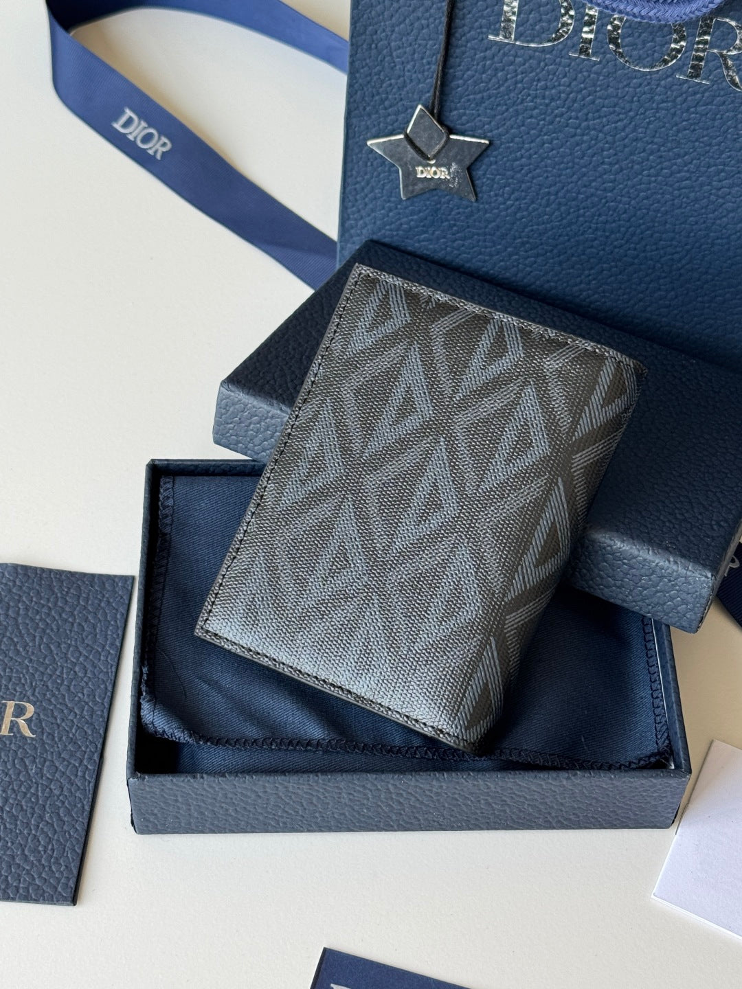 CD Diamond Saddle Passport Black Cowhide mysite