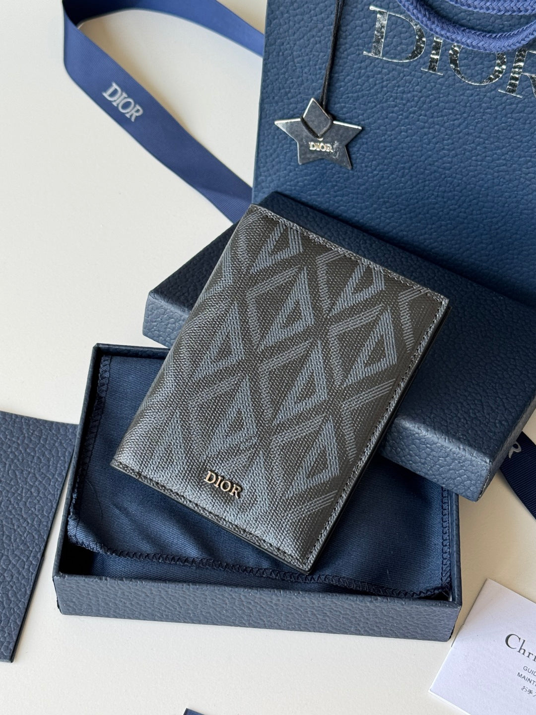 CD Diamond Saddle Passport Black Cowhide mysite