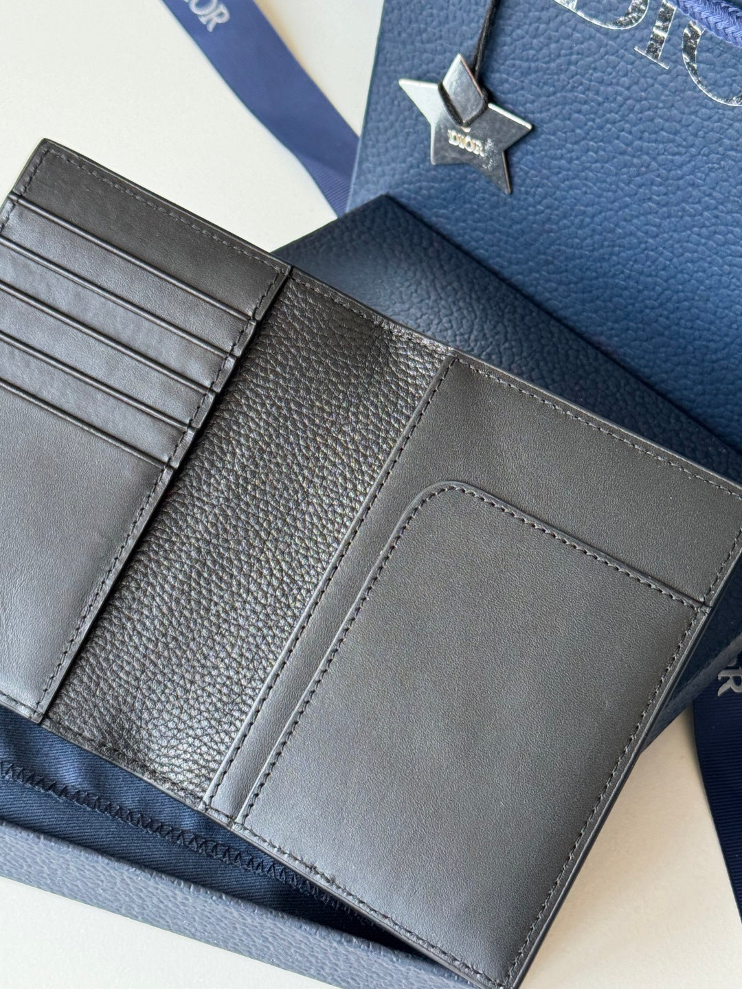 CD Saddle Passport Black Cowhide mysite