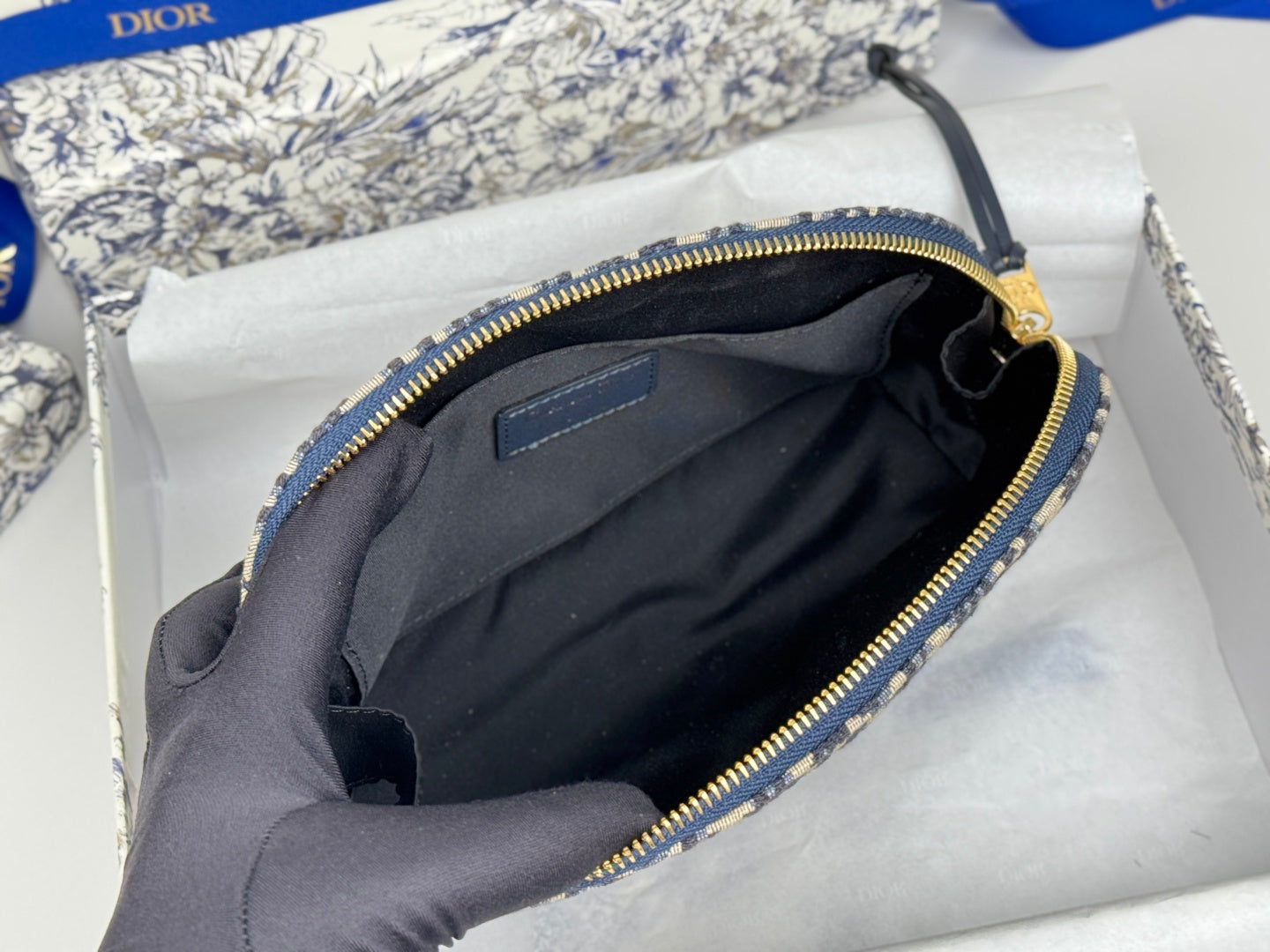 CD Oblique Beauty Case 24cm Blue Jacquard mysite