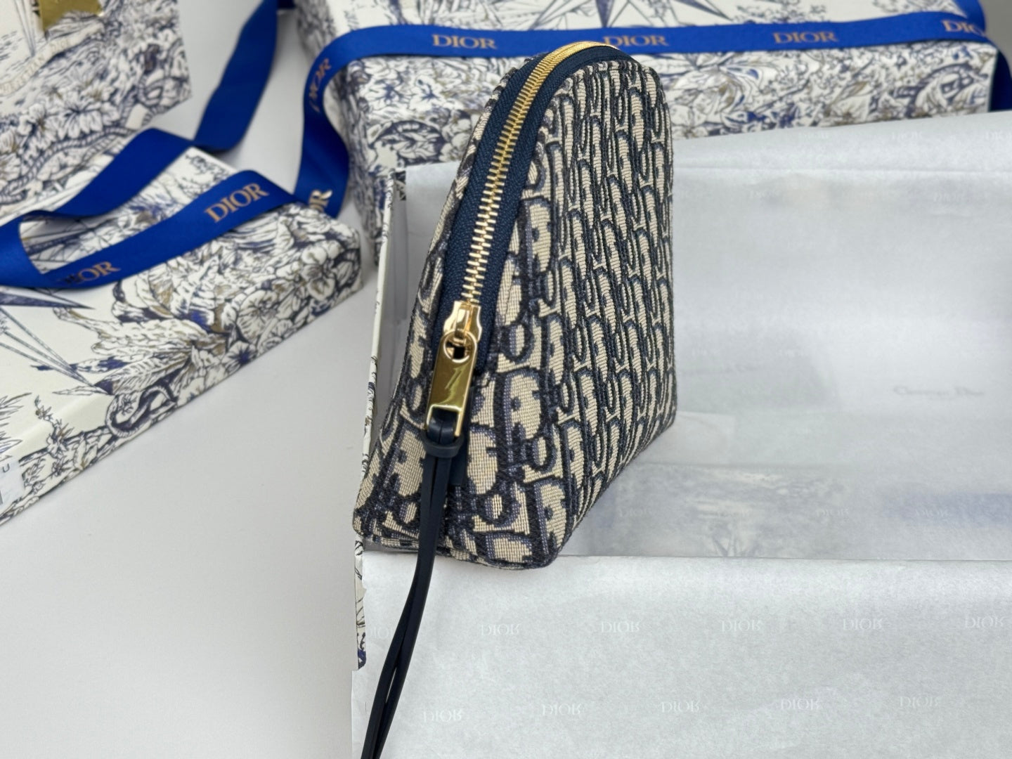 CD Oblique Beauty Case 24cm Blue Jacquard mysite