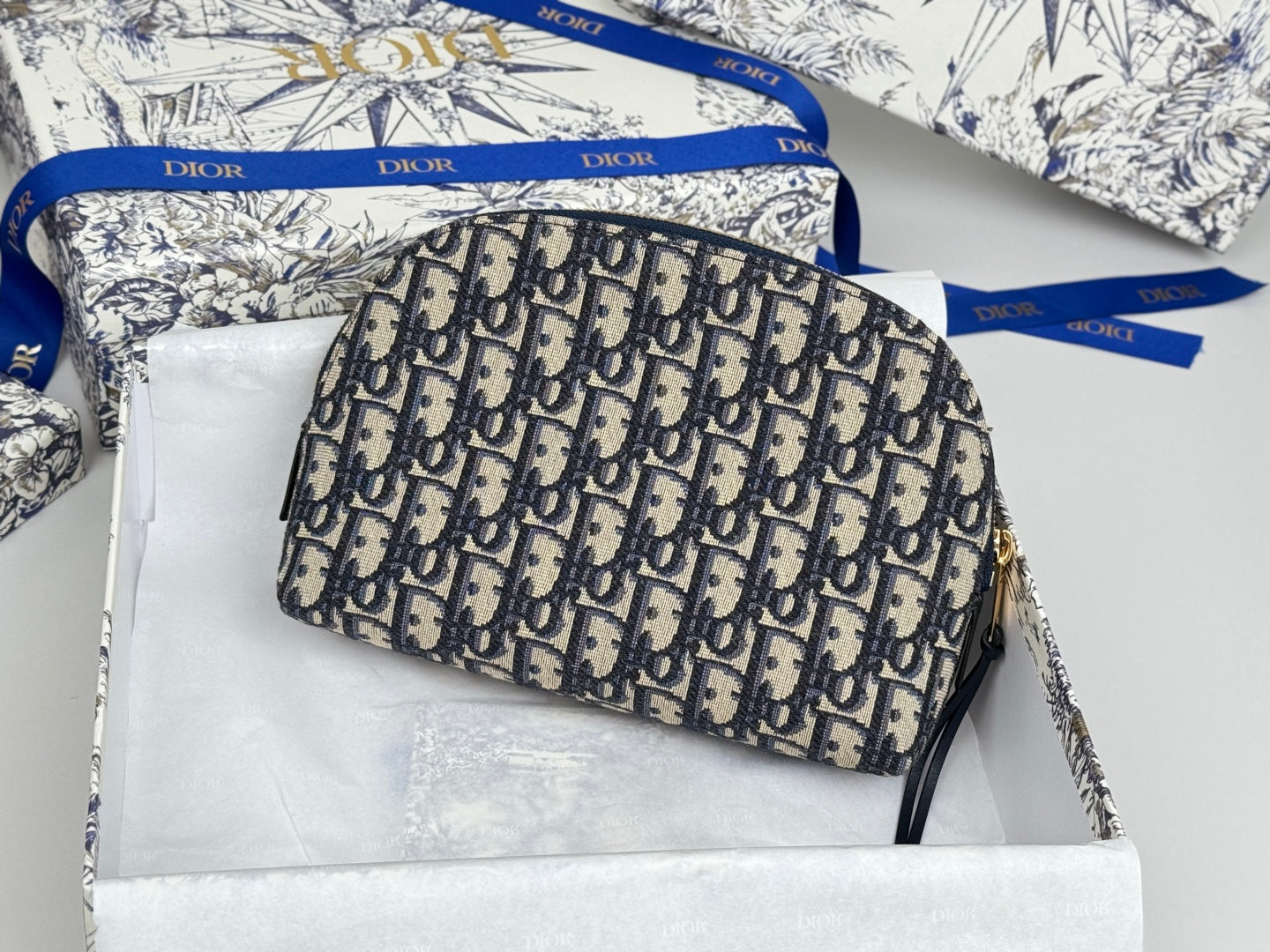 CD Oblique Beauty Case 24cm Blue Jacquard mysite