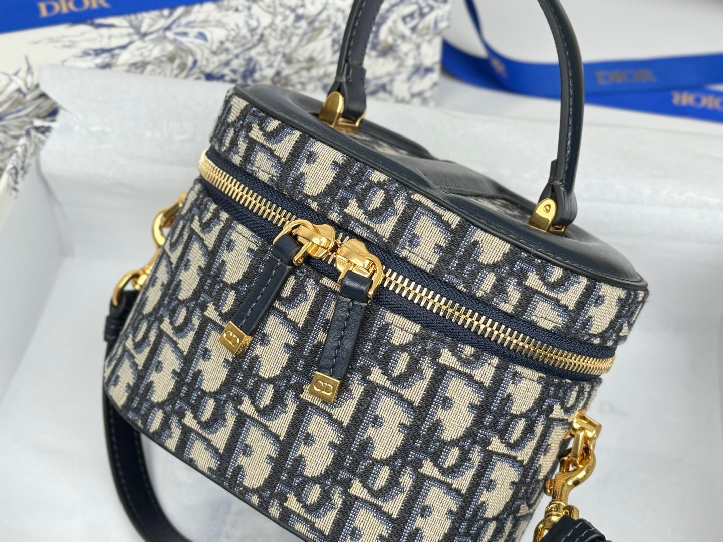 CD  Signature Vanity Case 16cm Blue Jacquard mysite