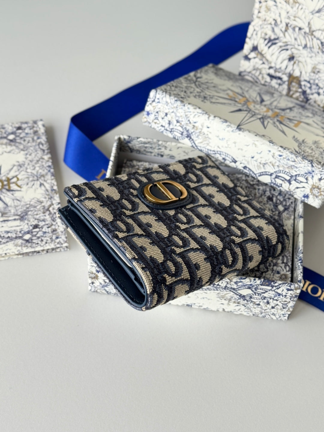 CD 30 Montaigne Dahlia Wallet 12cm Blue Fabric & Calfskin Jacquard mysite