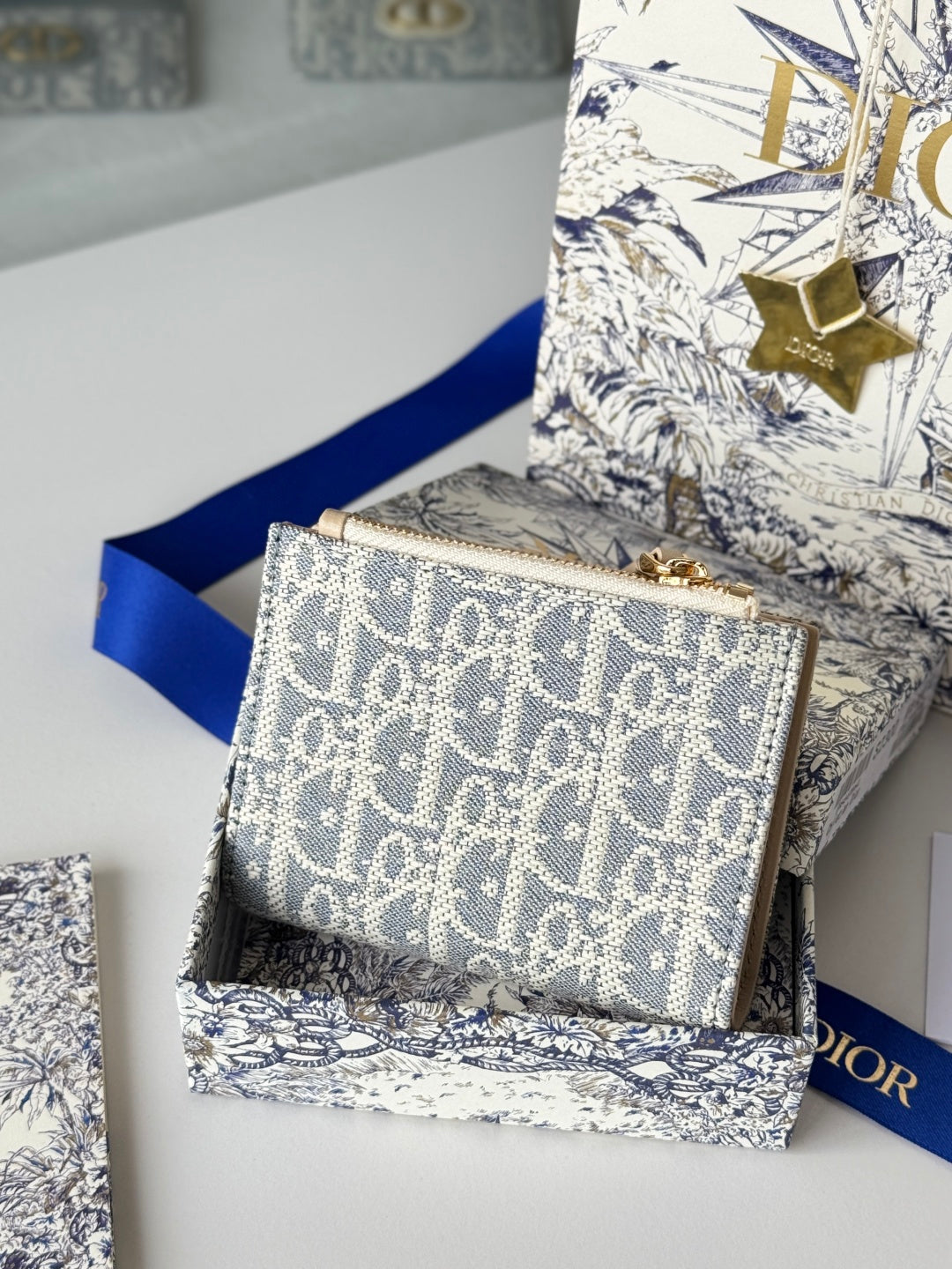 CD 30 Montaigne Dahlia Wallet 12cm Grey Beige Fabric & Calfskin Jacquard mysite