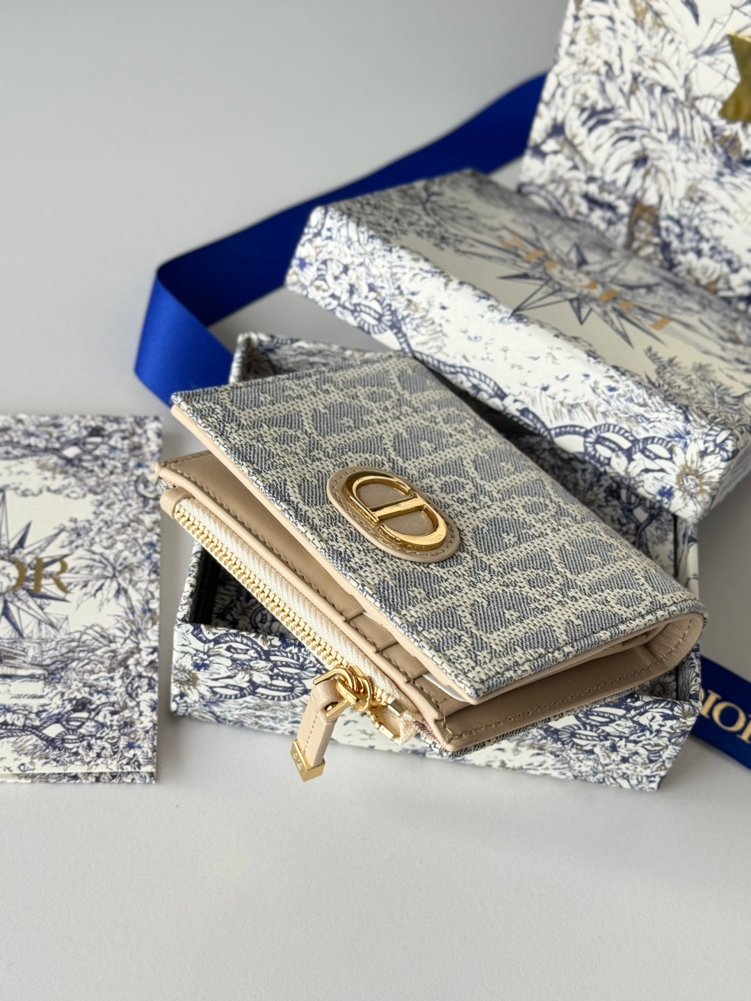 CD 30 Montaigne Dahlia Wallet 12cm Grey Beige Fabric & Calfskin Jacquard mysite