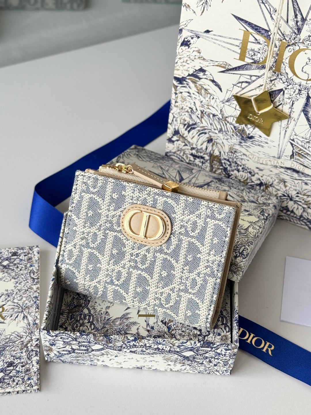 CD 30 Montaigne Dahlia Wallet 12cm Grey Beige Fabric & Calfskin Jacquard mysite