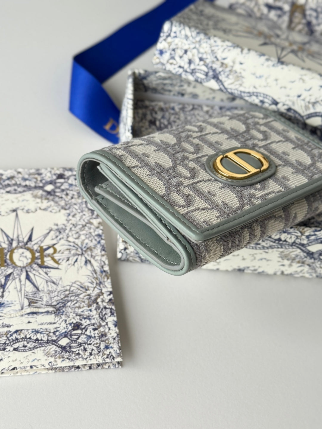 CD 30 Montaigne Glycine Wallet 11cm Grayish Jacquard