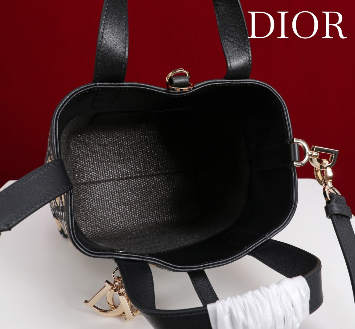 CD Toujours Vertical Small Bag 19Diamond Black Beige Leather mysite