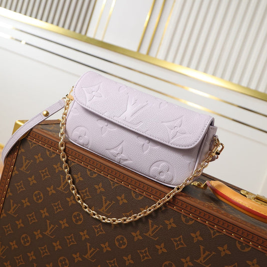 LV Wallet On Chain Ivy 23.5cm Pink Embossed Cowhide GHW mysite
