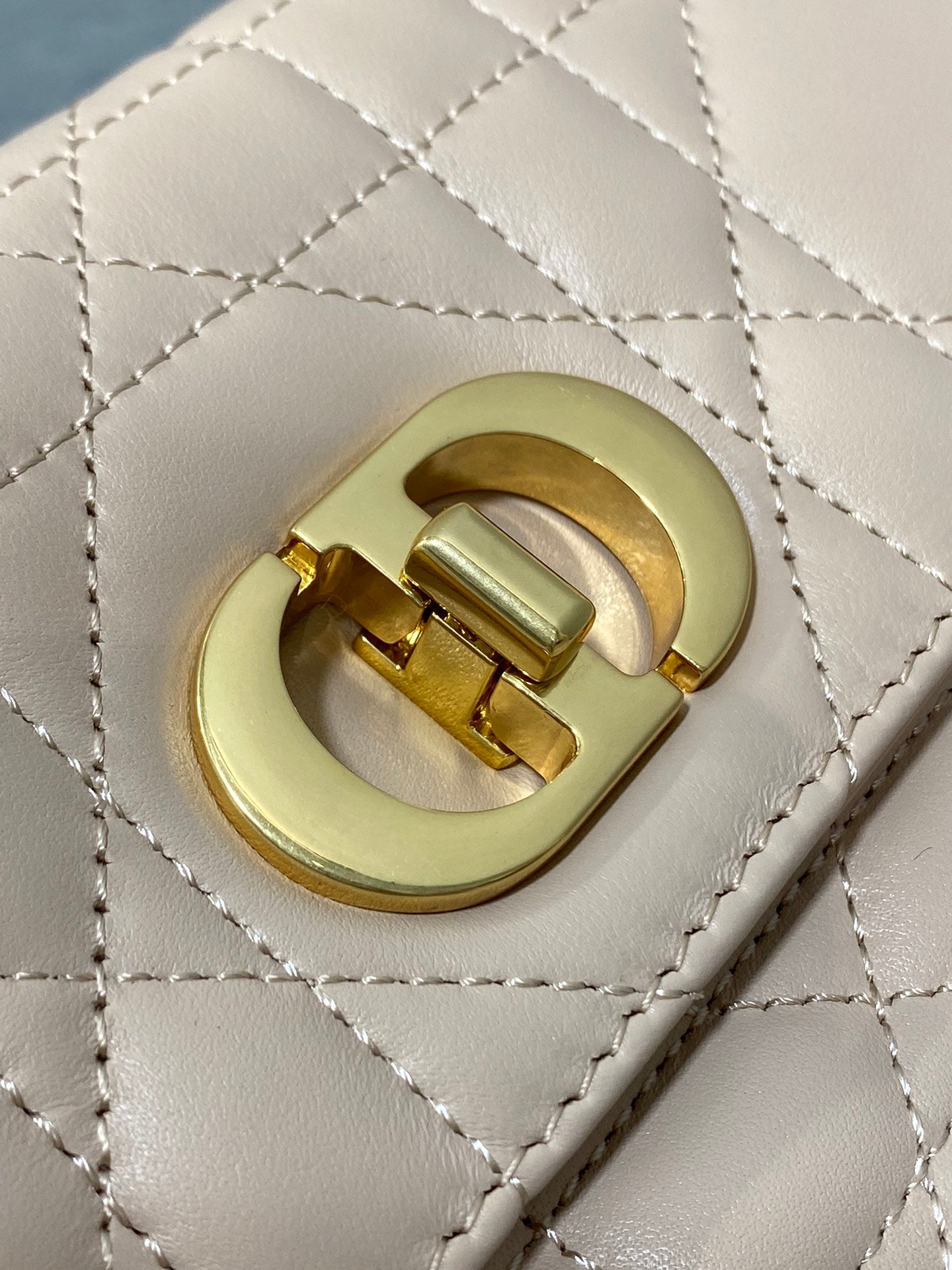 CD Miss Caro 17 Bag Desert Taupe Calfskin 226498 mysite