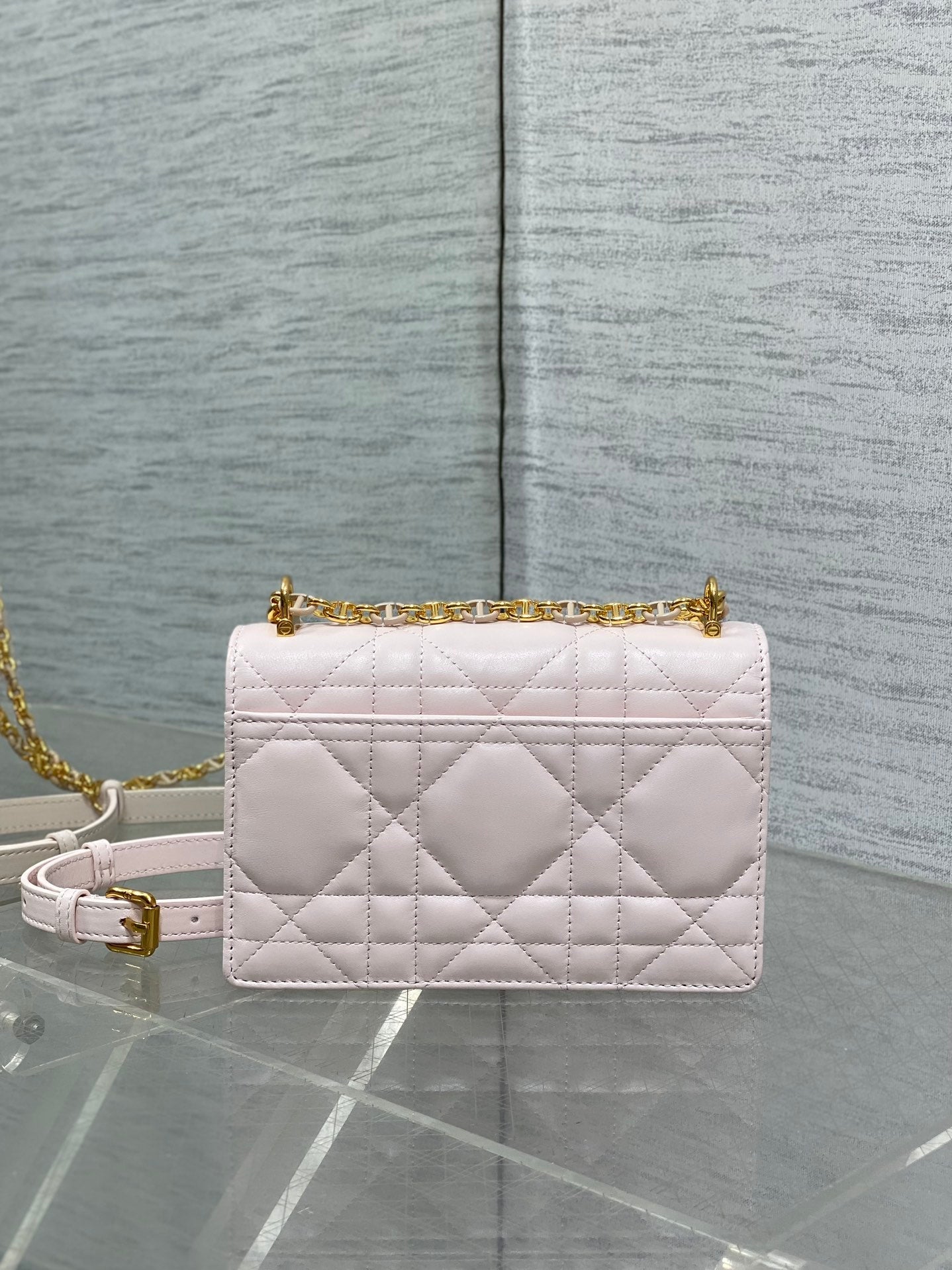 CD Miss Caro 17 Bag Light Pink Calfskin 246427 mysite