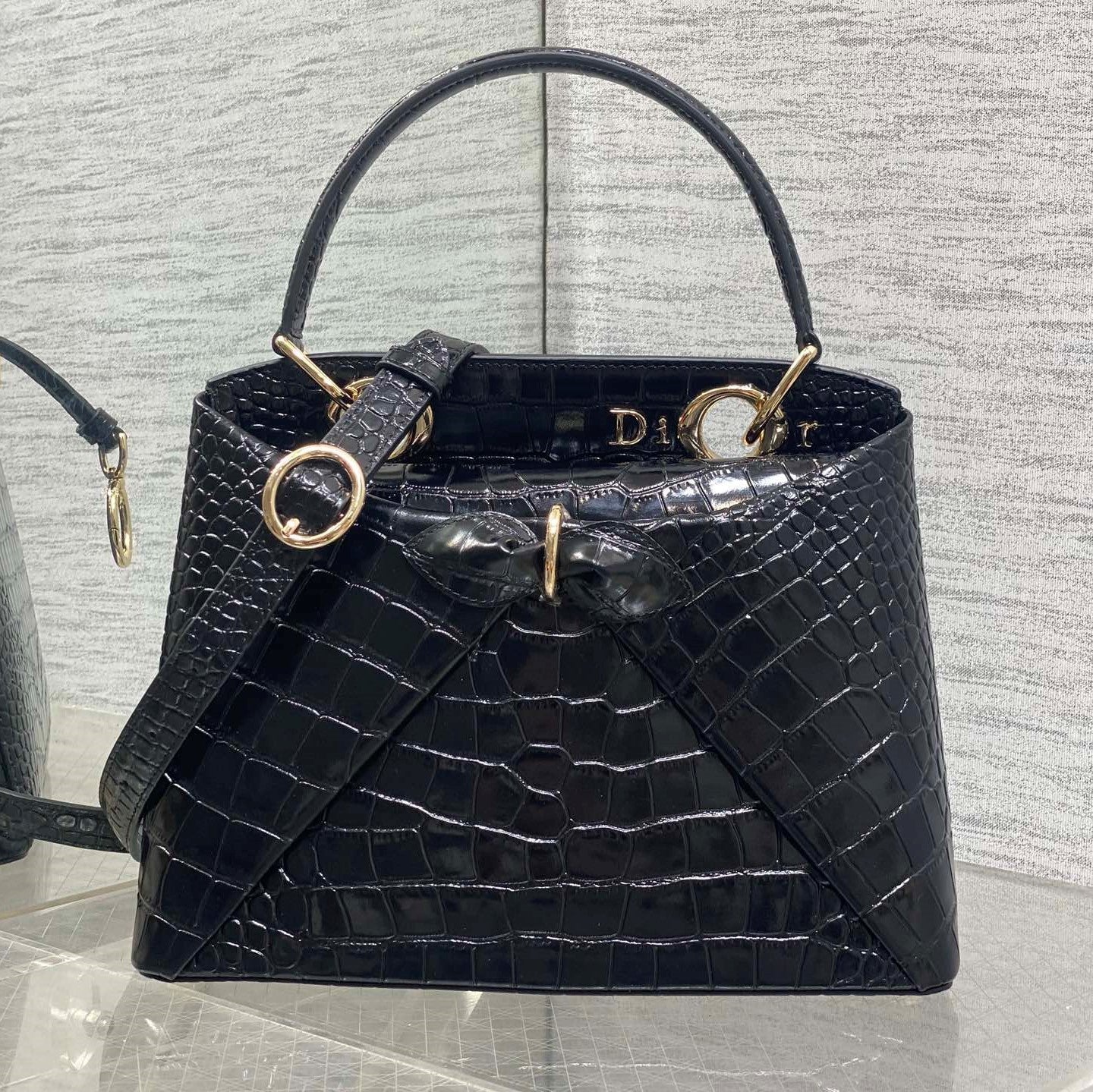 CD 26SS Bow-Adorned Bag Black Glossy Crocodile Pattern Embossed Calfskin 272521 mysite