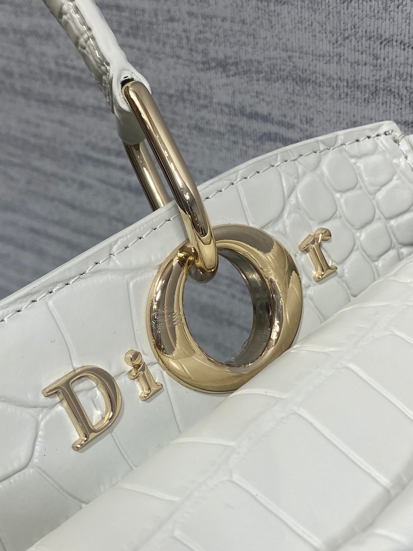 CD 26SS Bow-Adorned Bag White Glossy Crocodile Pattern Embossed Calfskin 272525 mysite