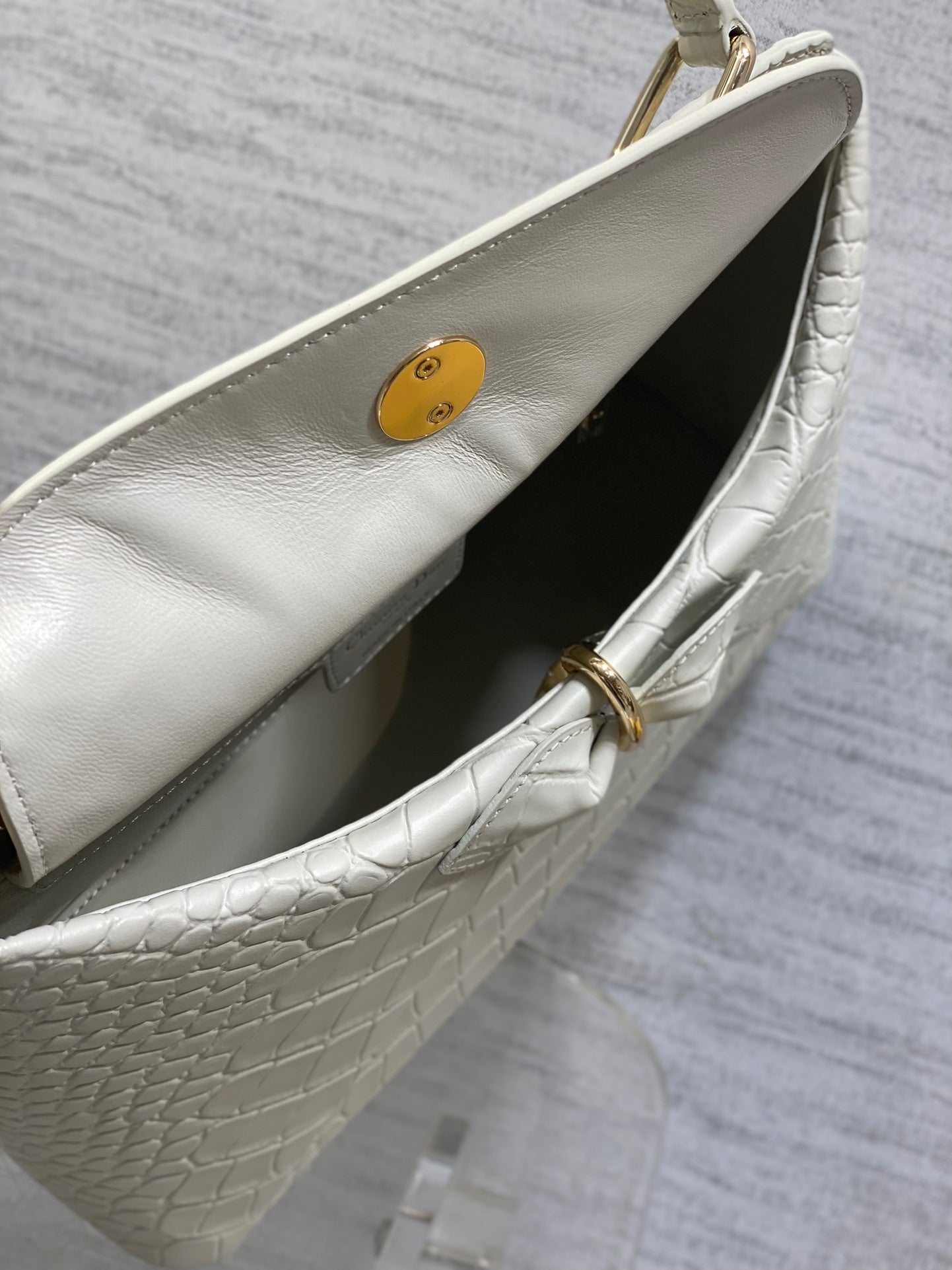 CD 26SS Bow-Adorned Bag White Glossy Crocodile Pattern Embossed Calfskin 272525 mysite