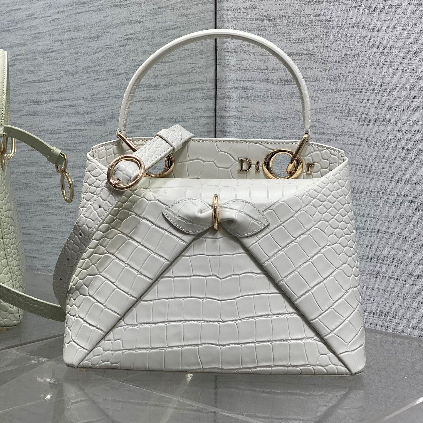 CD 26SS Bow-Adorned Bag White Glossy Crocodile Pattern Embossed Calfskin 272525 mysite