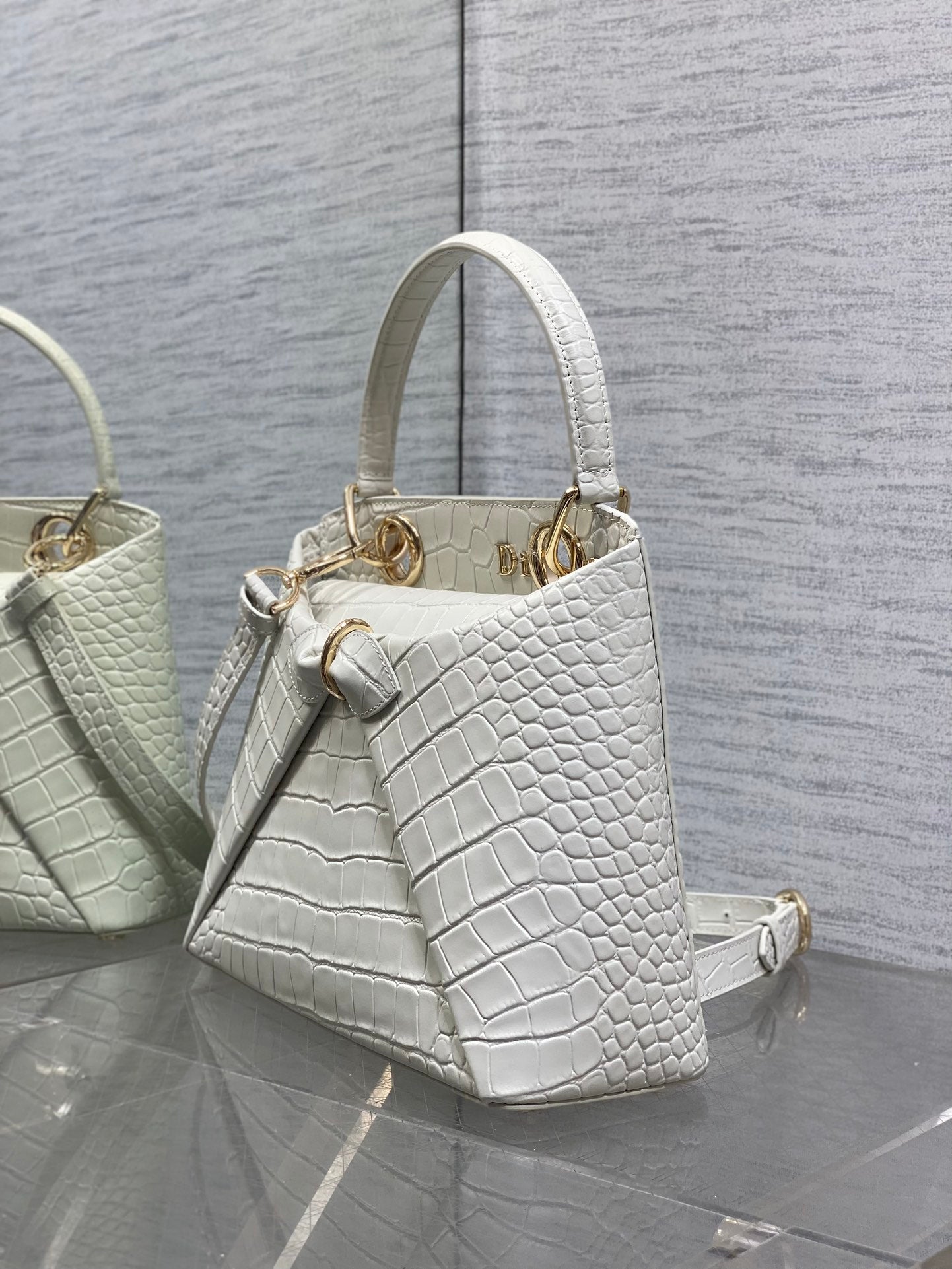 CD 26SS Bow-Adorned Bag White Glossy Crocodile Pattern Embossed Calfskin 272525 mysite