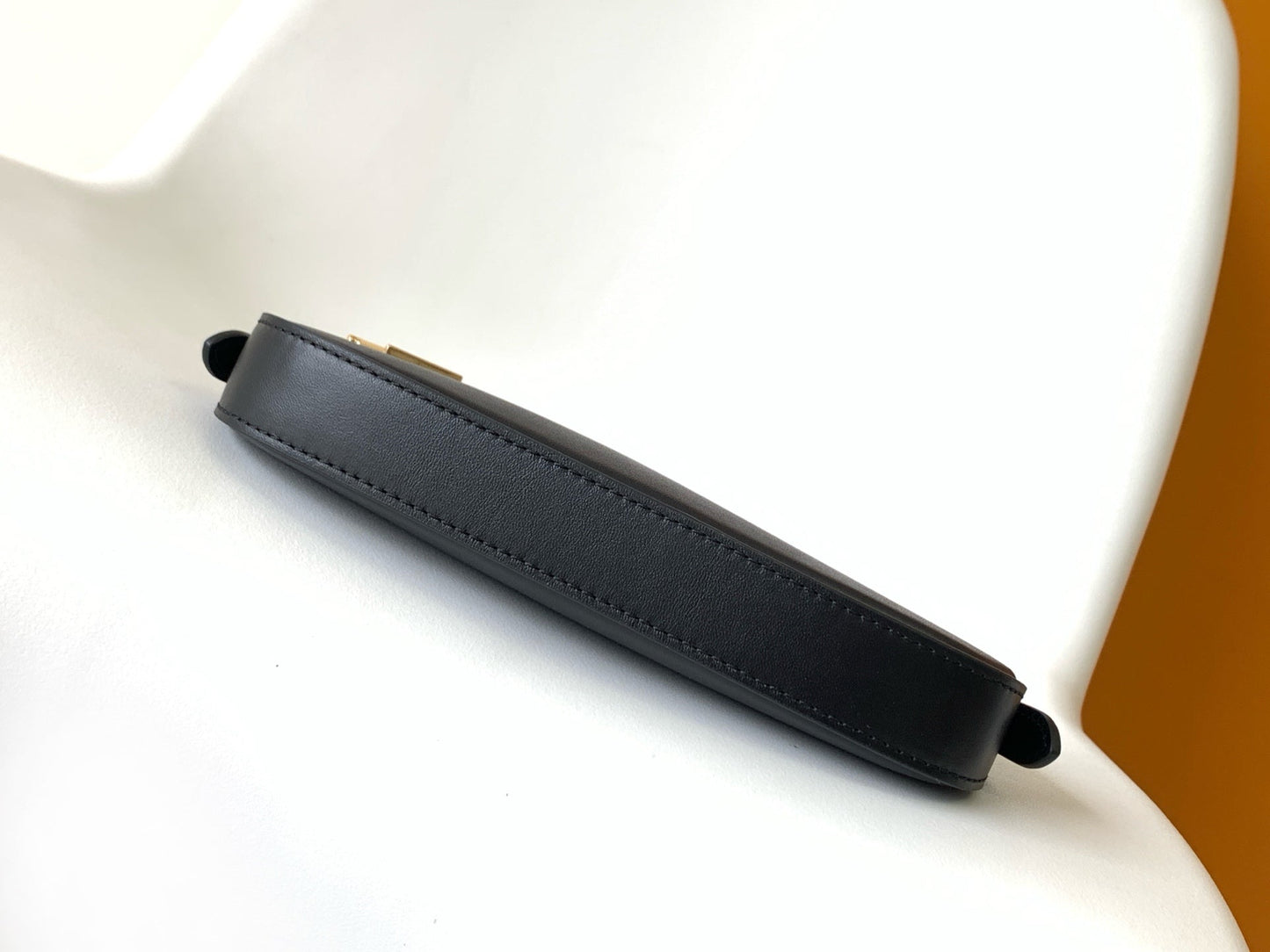 LV M25784 Pochette LV Bloom with Charm 23cm Black Calfskin GHW mysite