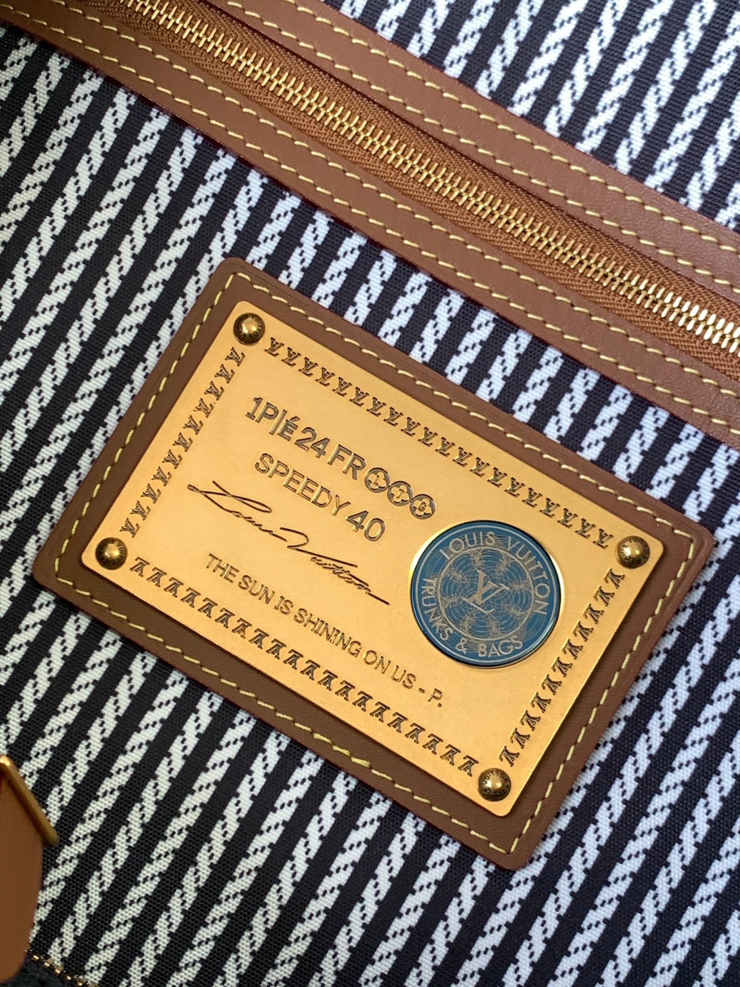 LV Speedy Bandoulière 40cm  Royal Blue Monogram Calfskin GHW mysite