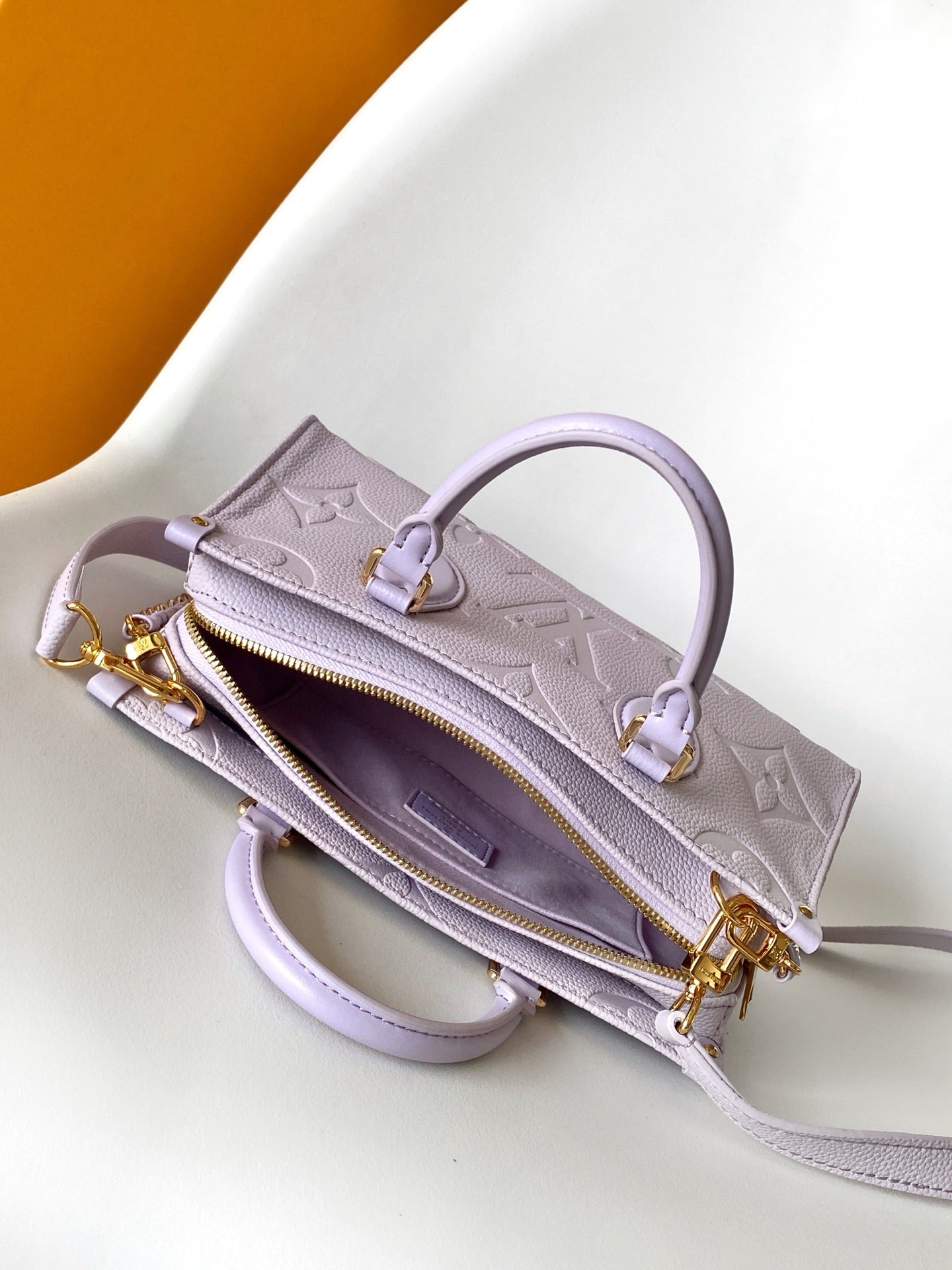 LV M15192 OnTheGo East West Tote 25cm Taro Purple Embossed Grain Cowhide GHW mysite