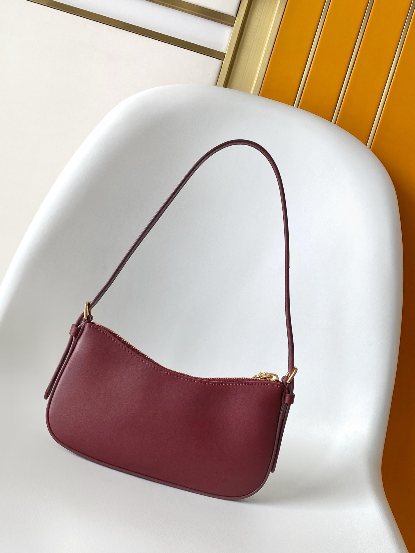 LV M25650 Pochette LV Bloom with Charm 23cm Red Calfskin GHW mysite