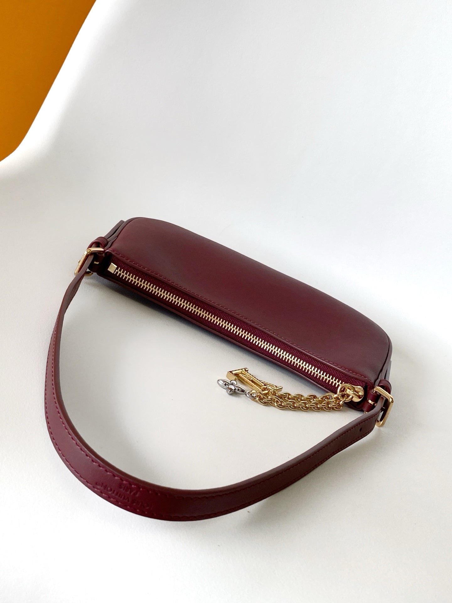 LV M25650 Pochette LV Bloom with Charm 23cm Red Calfskin GHW mysite