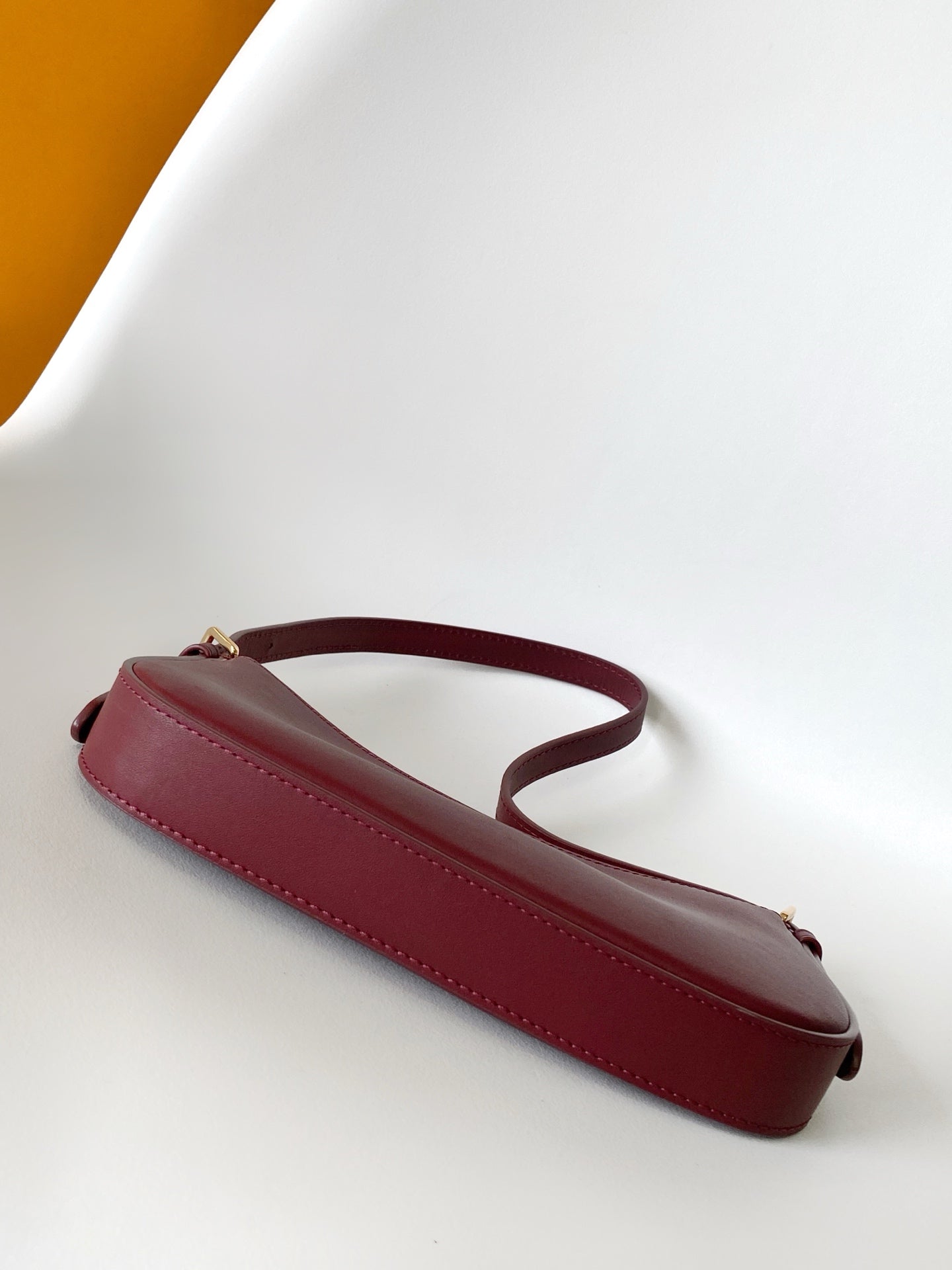 LV M25650 Pochette LV Bloom with Charm 23cm Red Calfskin GHW mysite