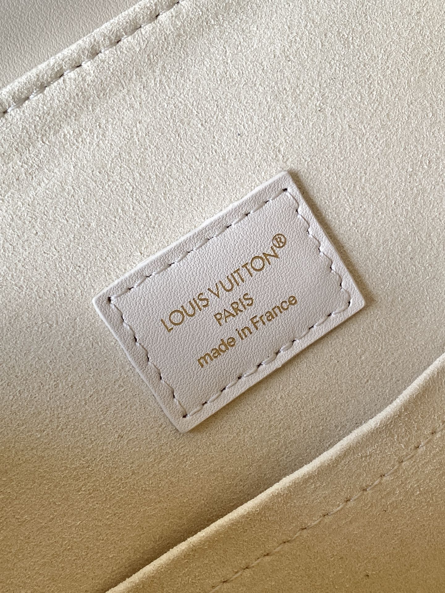 LV M15113 Backpack Monogram Embossed Cowhide Dream Cream GHW mysite