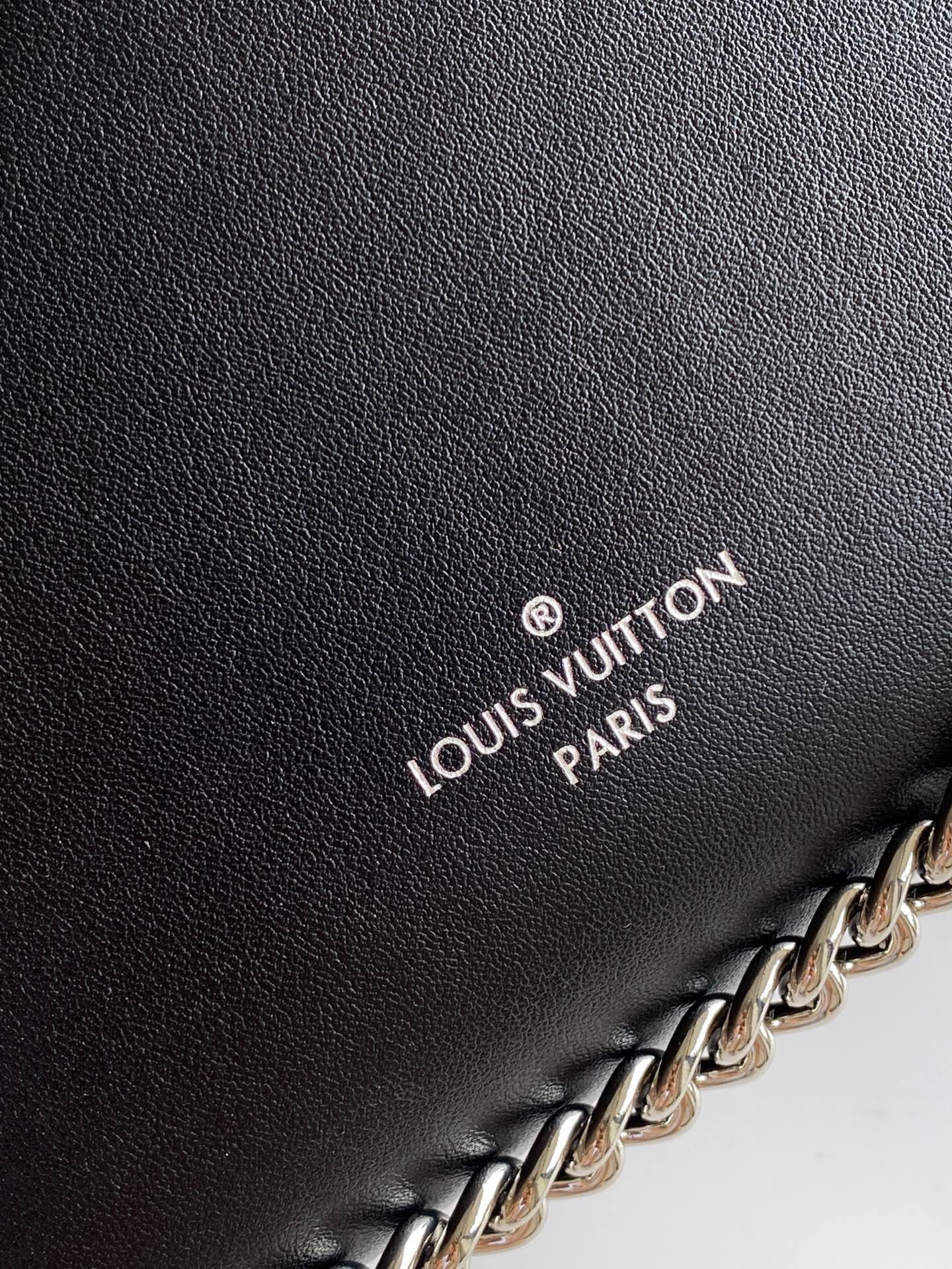 LV M25160 Side Trunk MM Bag 23.5 Black Caviar Calfskin& Cowhide HW mysite