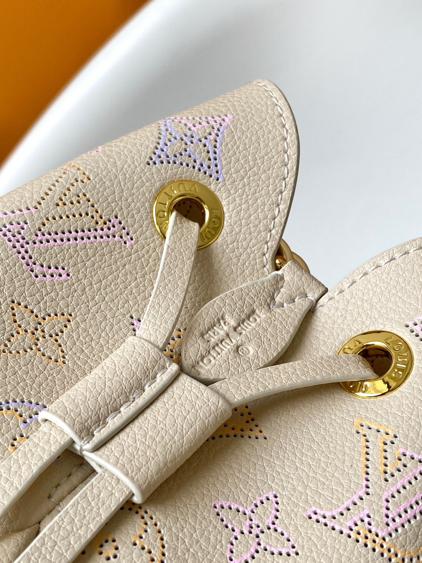 LV M15114 Bella Handbag 19cm Dream Cream Perforated Cowhide GHW mysite