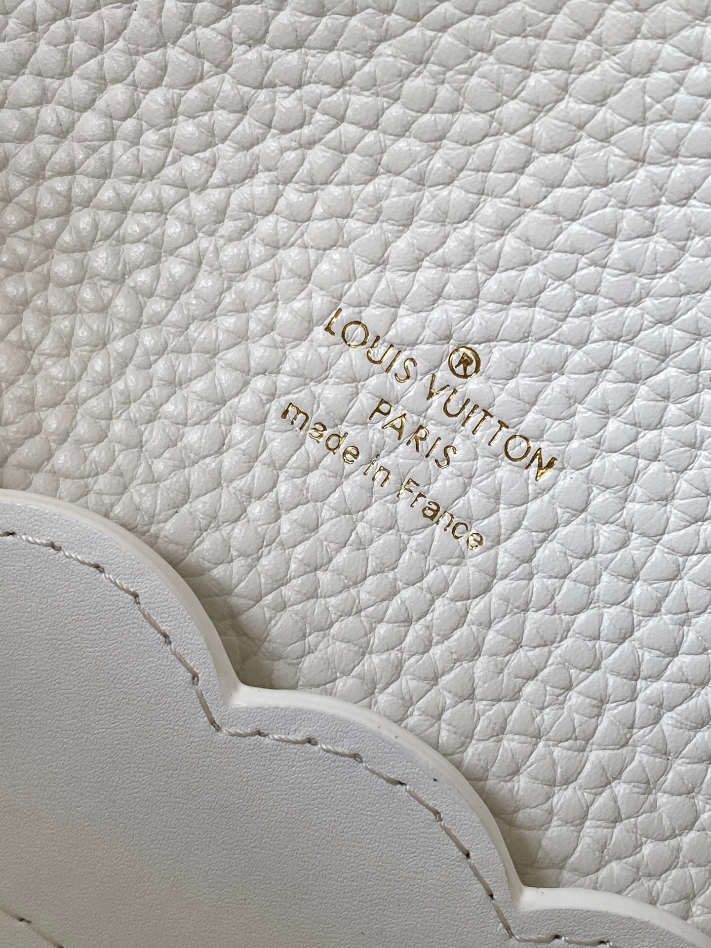 LV M25497 Capucines Mini Handbag White Laser-cut Cowhide GHW mysite