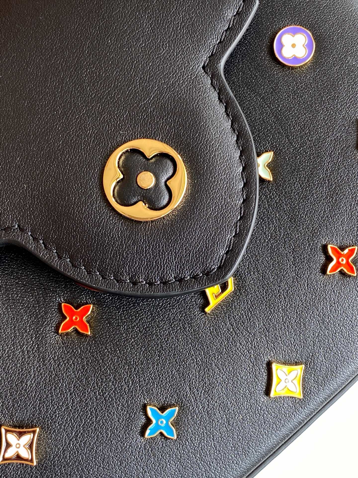 LV x TM Capucines Mini 21cm Black Taurillon Cowhide & Metallic Studs GHW mysite