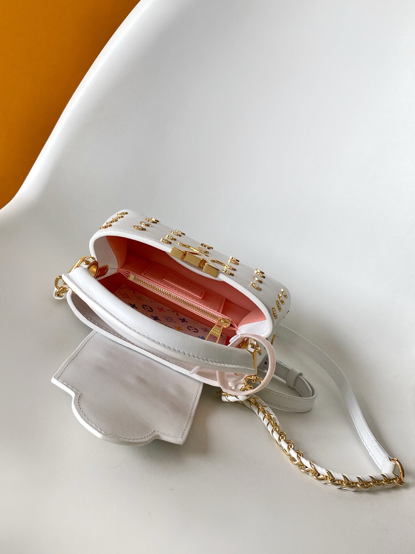 LV x TM Capucines Mini 21cm White Taurillon Cowhide & Metallic Studs GHW mysite