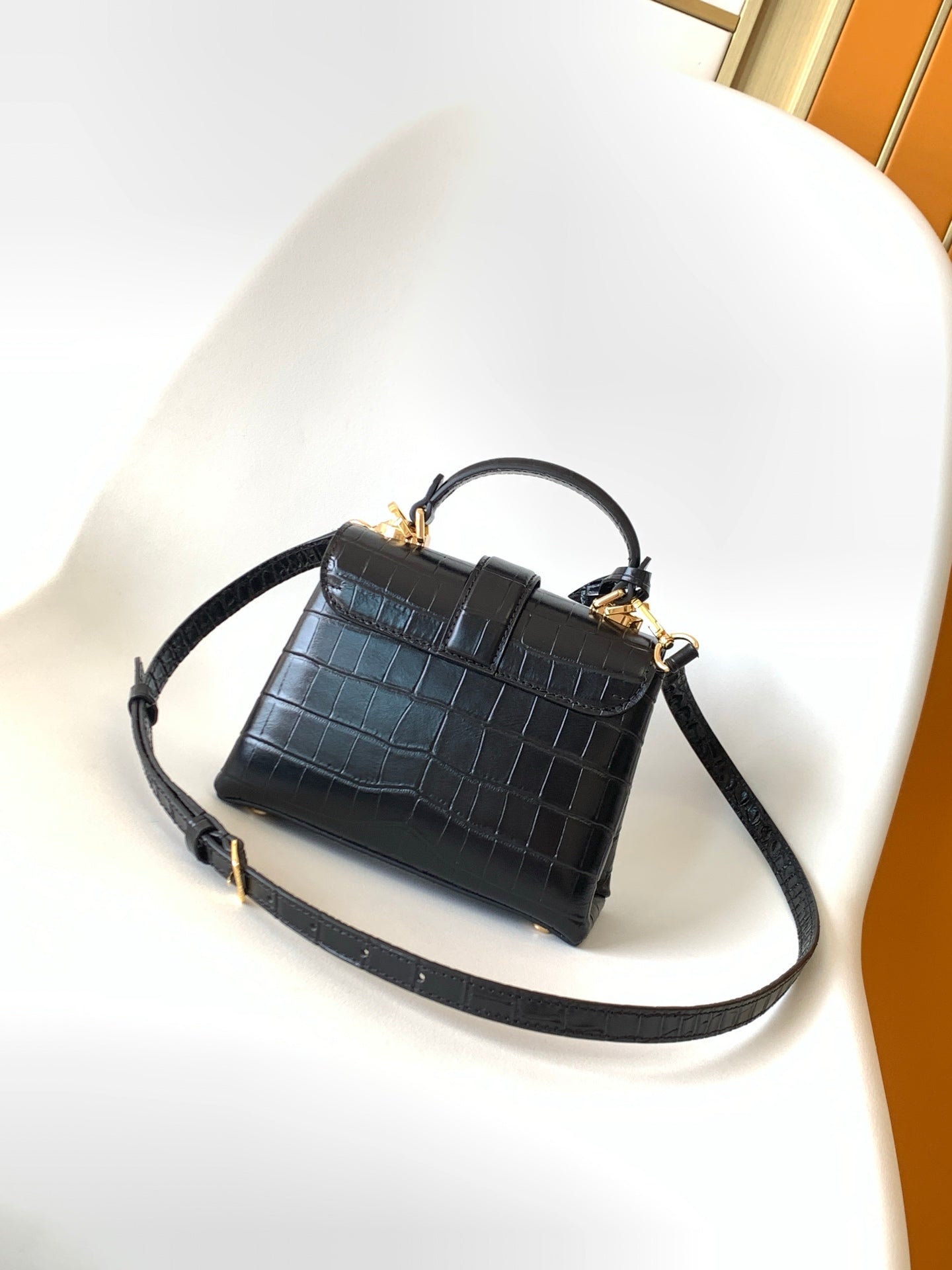 LV 25s Rose Des Vents Handbag 19cm Black Crocodile GHW mysite