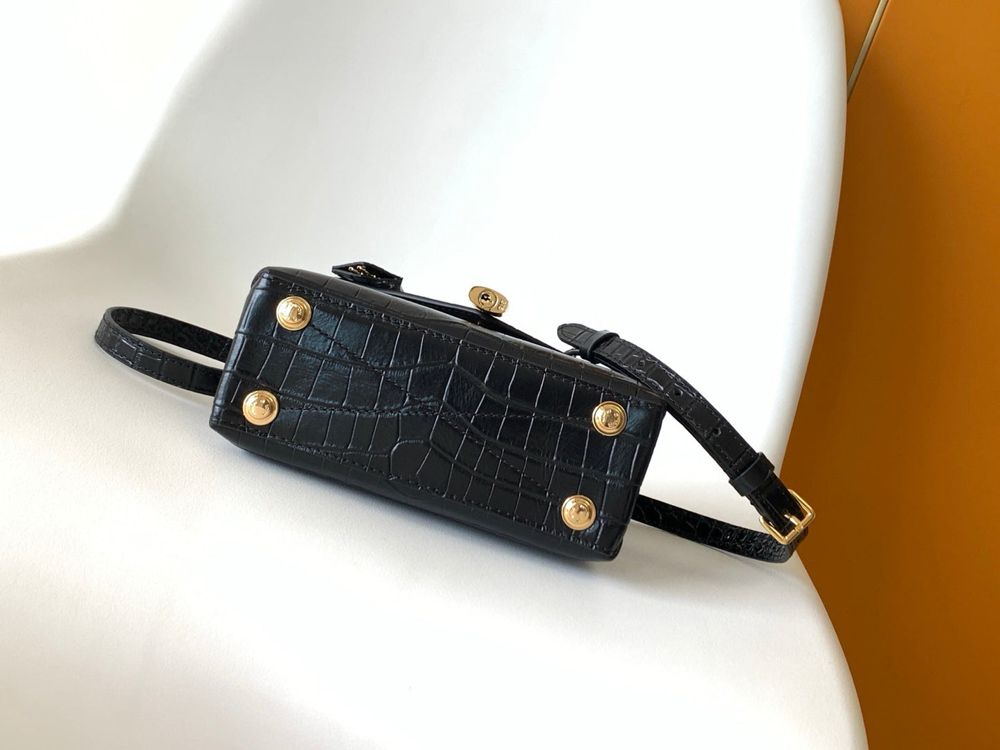 LV 25s Rose Des Vents Handbag 19cm Black Crocodile GHW mysite