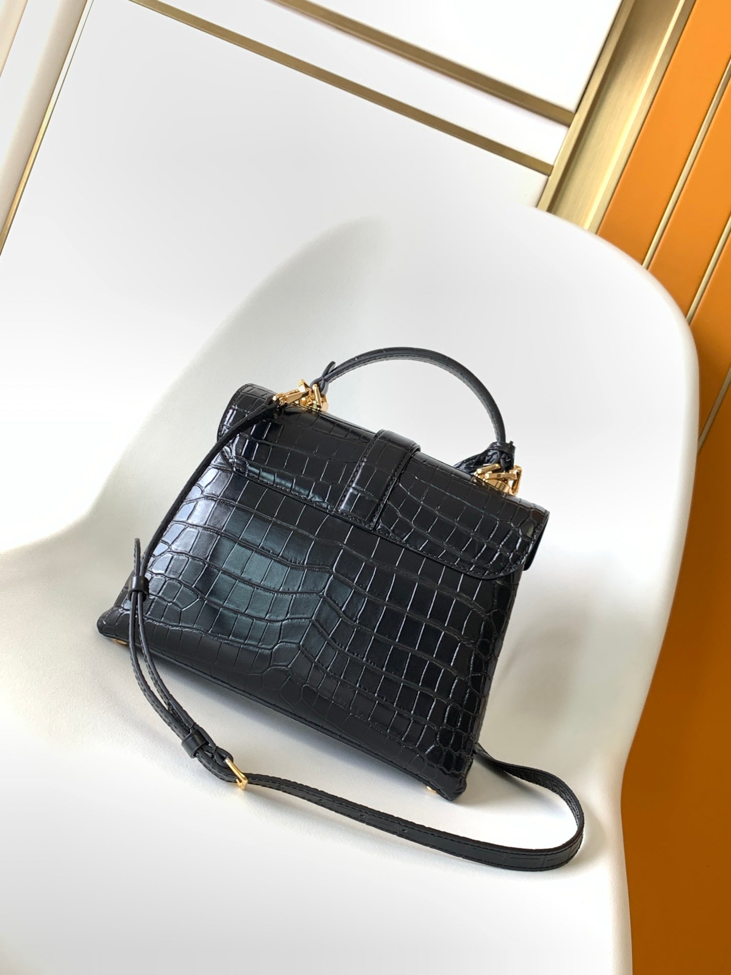 LV 25s Rose Des Vents Handbag 27cm Black Crocodile GHW mysite