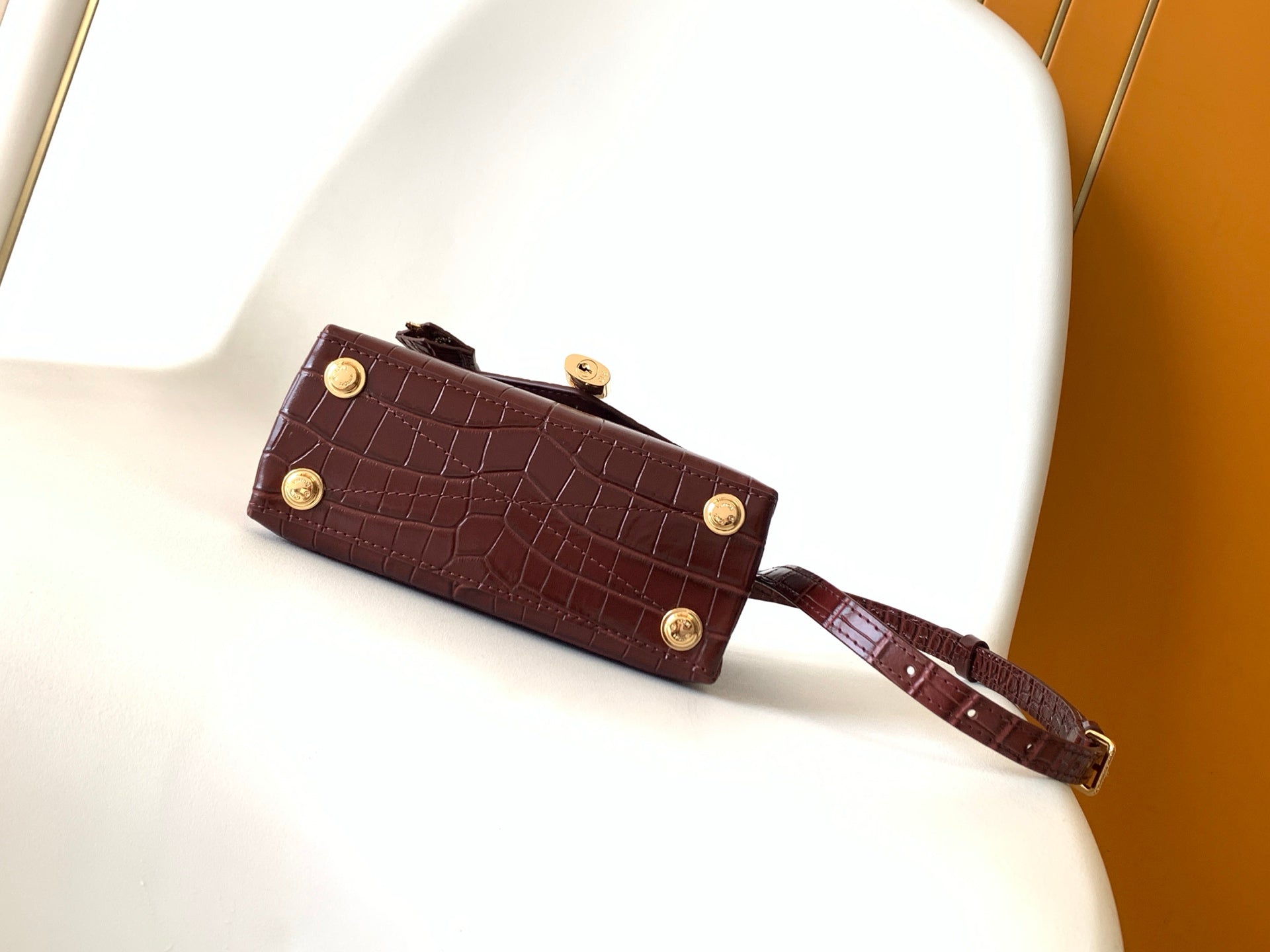 LV 25s Rose Des Vents Handbag 19cm Burgundy Crocodile GHW mysite