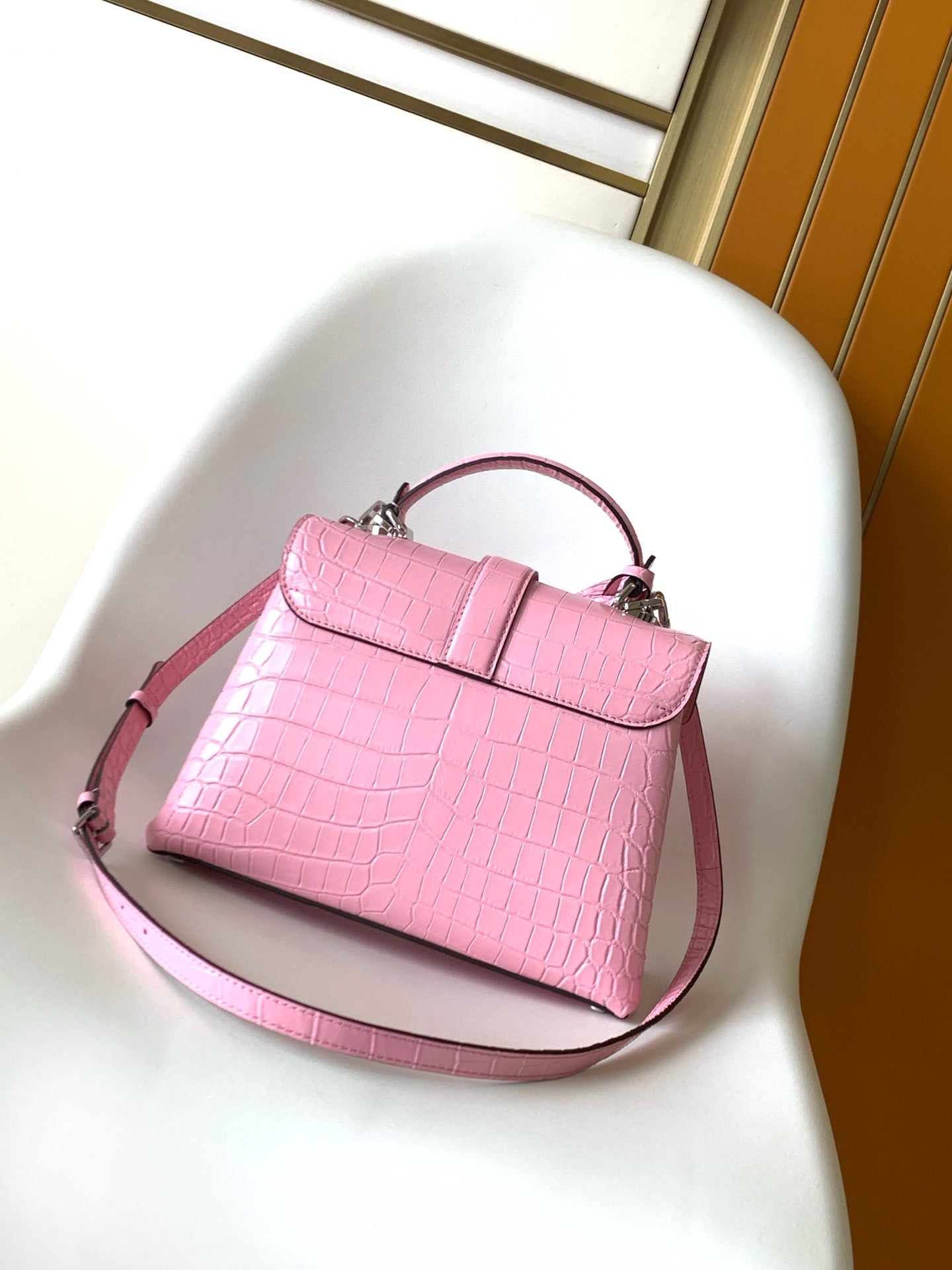 LV 25s Rose Des Vents Handbag 27cm Pink Crocodile Metal HW mysite